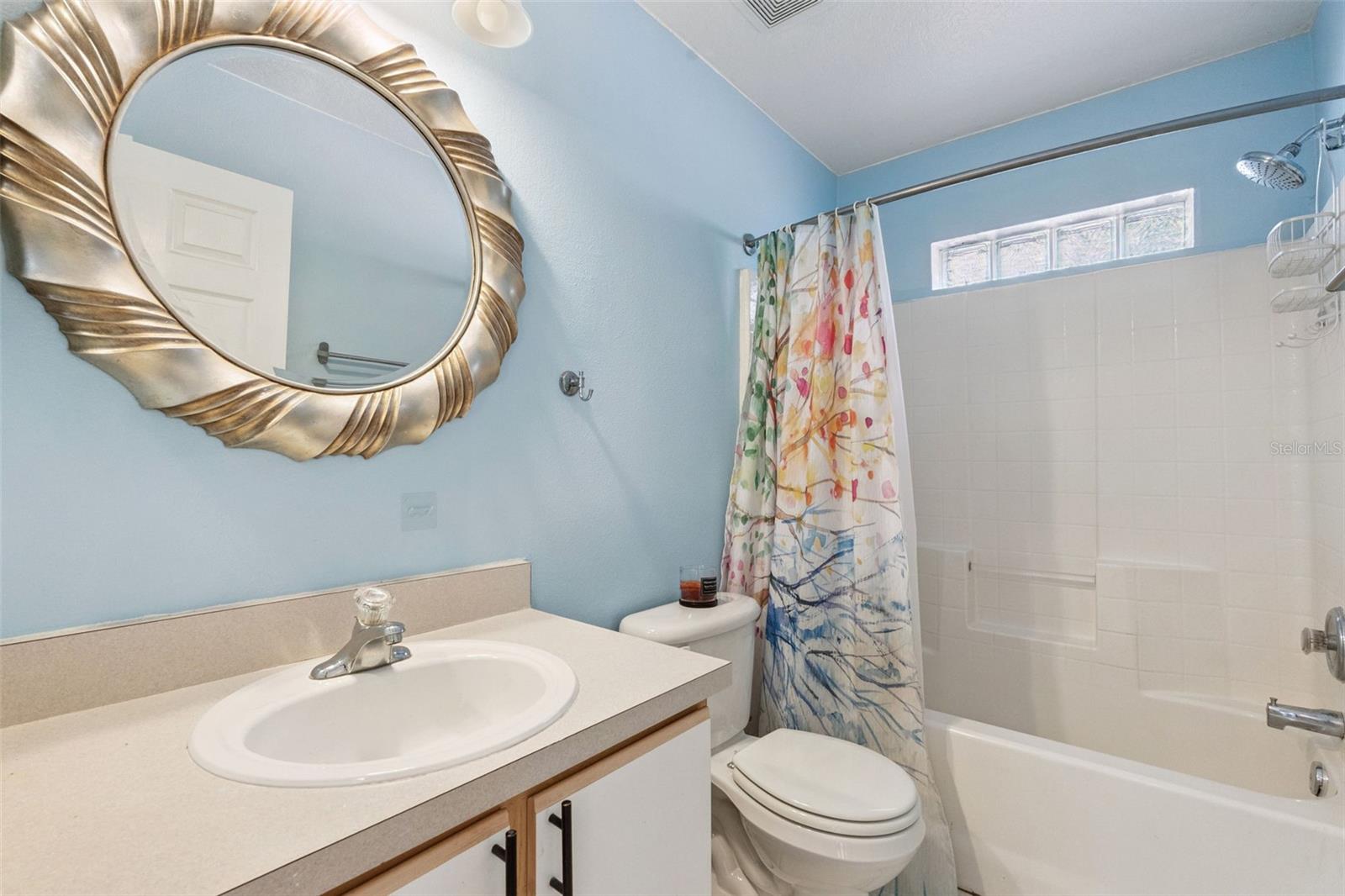 Image 19 of 27 For 5121 Luna Negra Drive