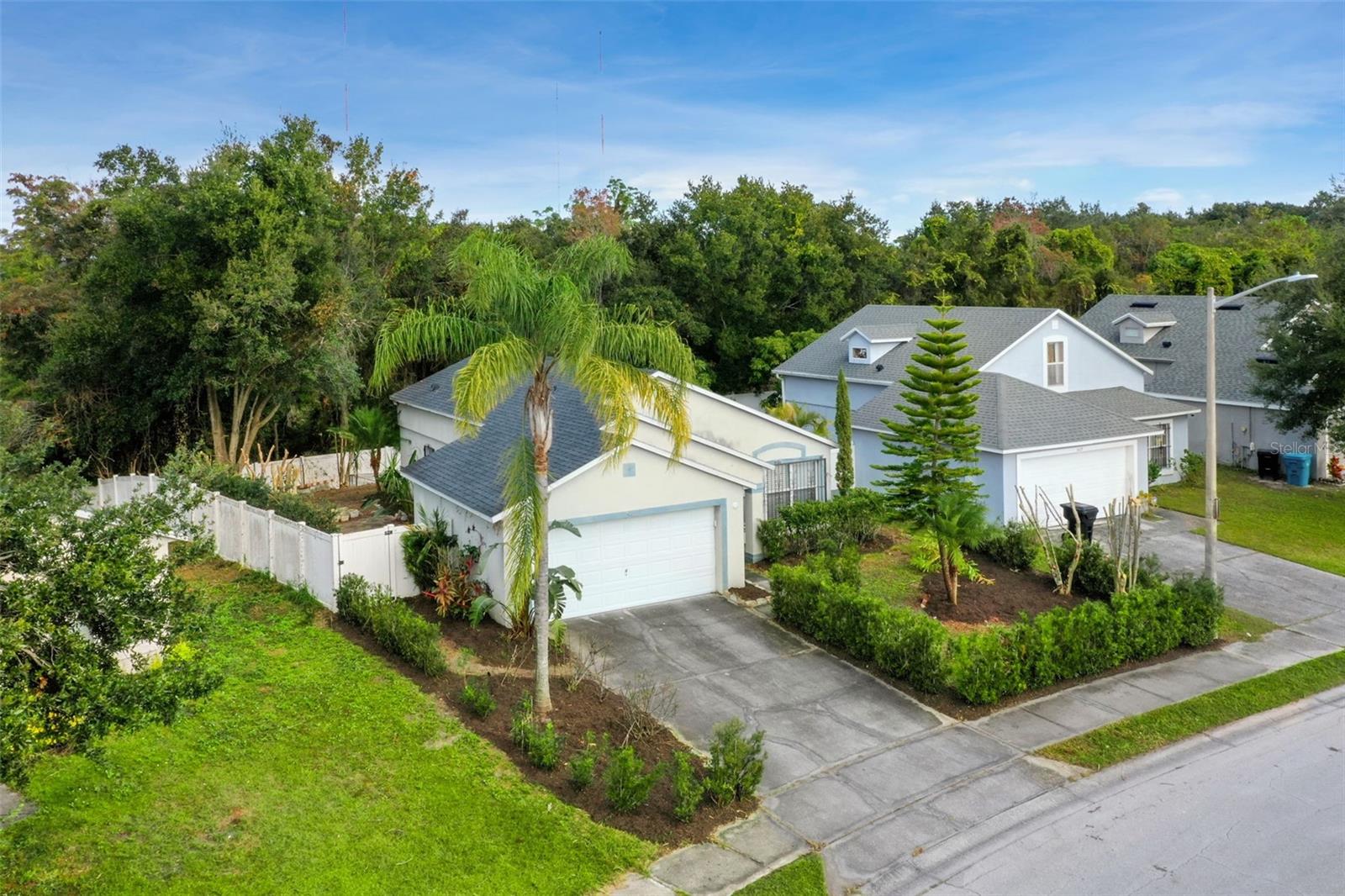 Image 23 of 27 For 5121 Luna Negra Drive