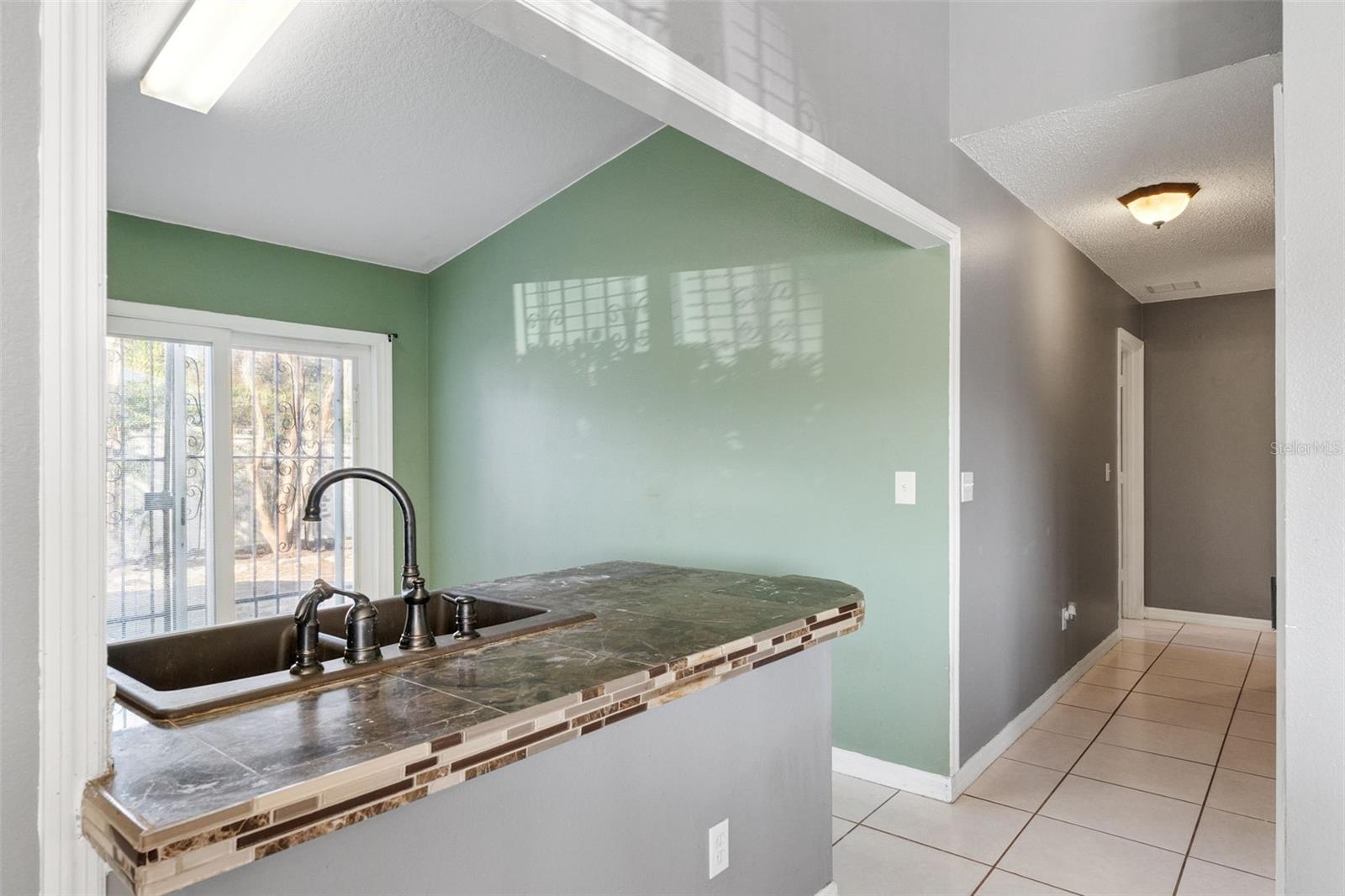 Image 8 of 27 For 5121 Luna Negra Drive