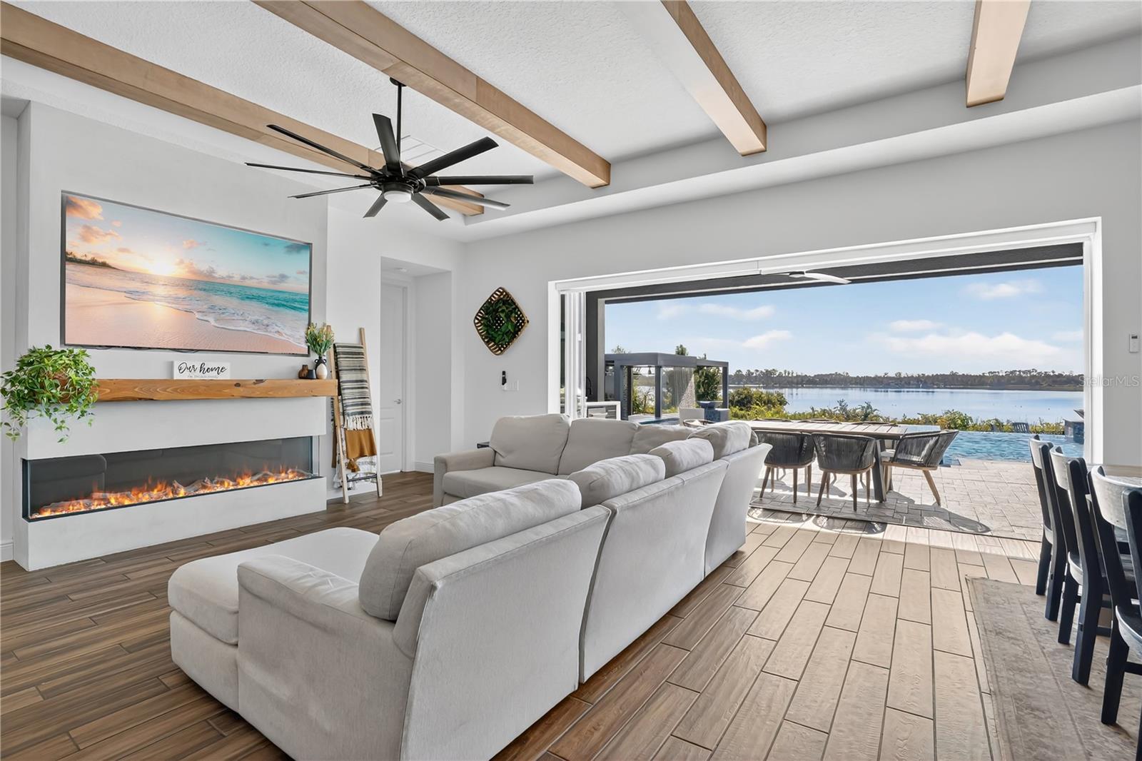 Image 11 of 79 For 15020 Sunstar Way