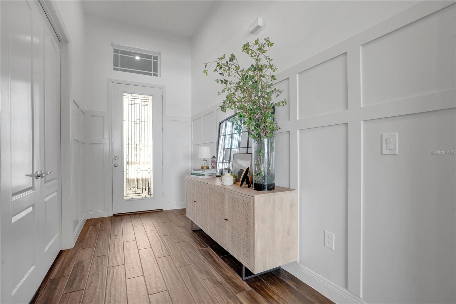 Image 3 of 79 For 15020 Sunstar Way