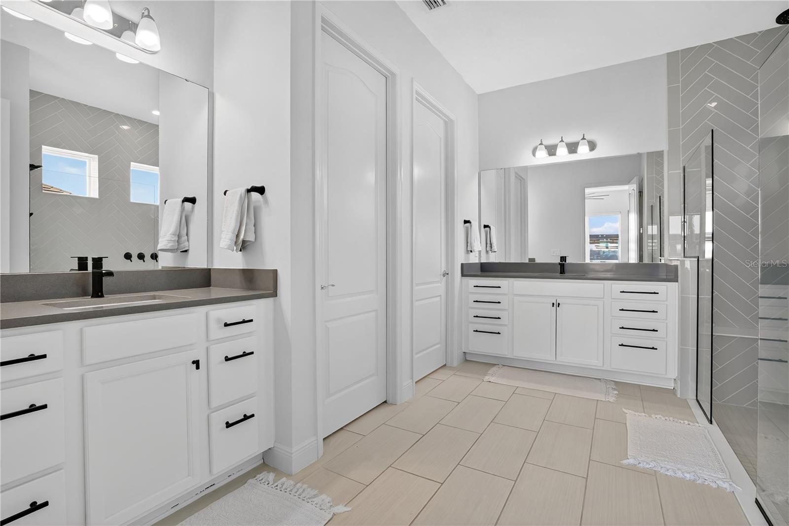 Image 35 of 79 For 15020 Sunstar Way