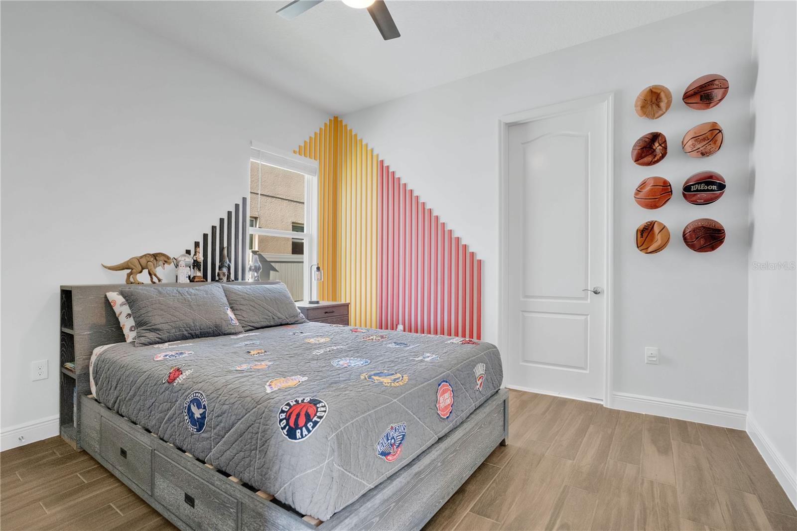 Image 42 of 79 For 15020 Sunstar Way