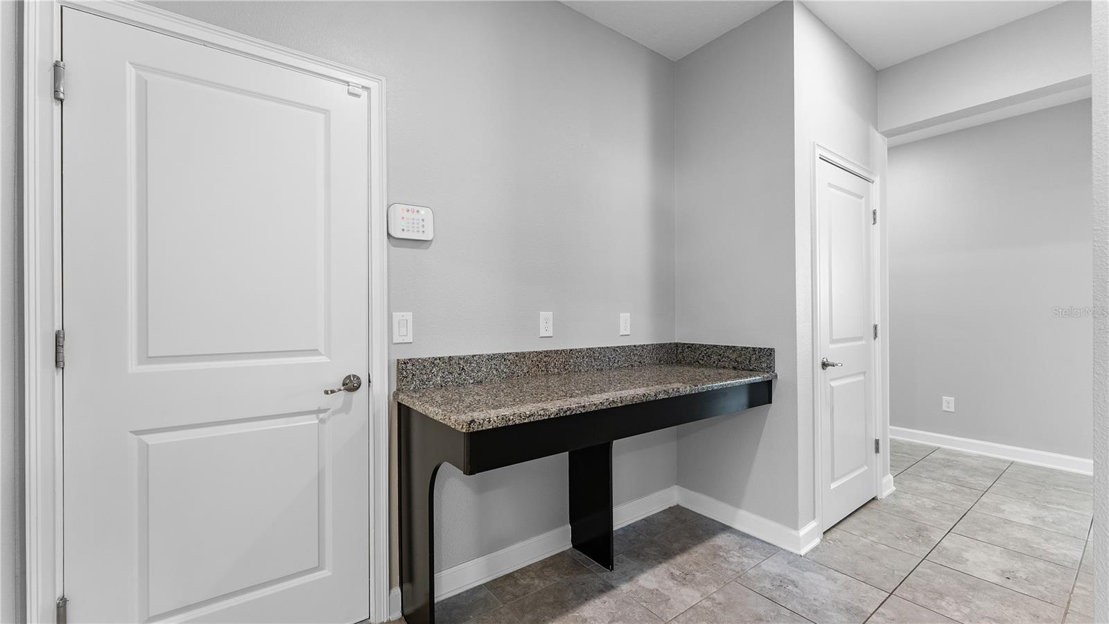 Image 25 of 38 For 9881 Magnolia Woods Boulevard