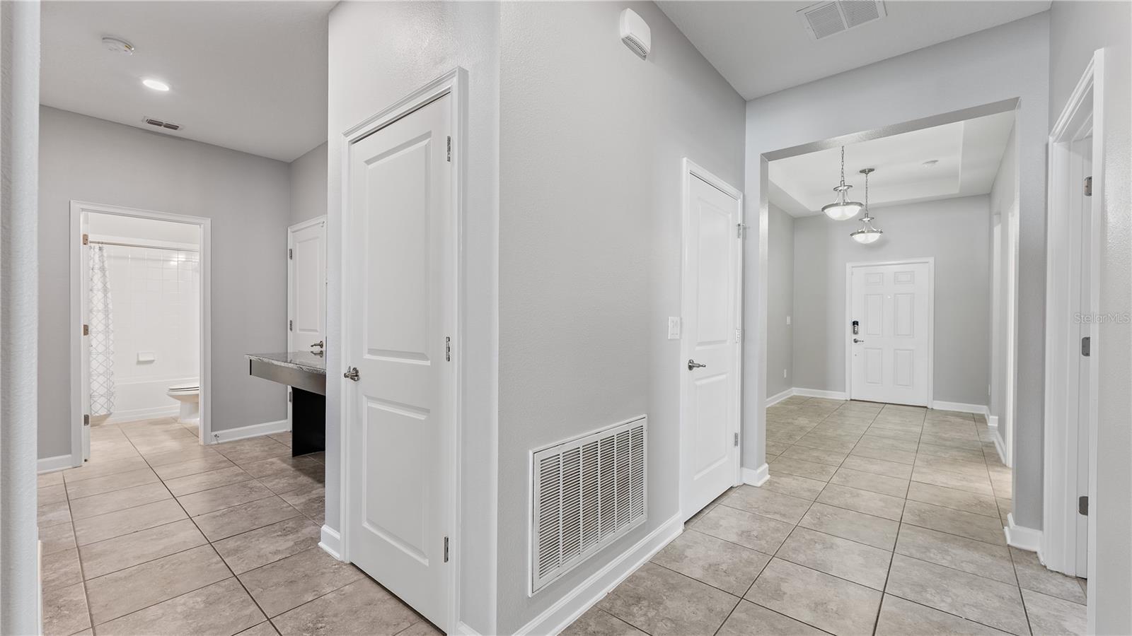 Image 5 of 38 For 9881 Magnolia Woods Boulevard