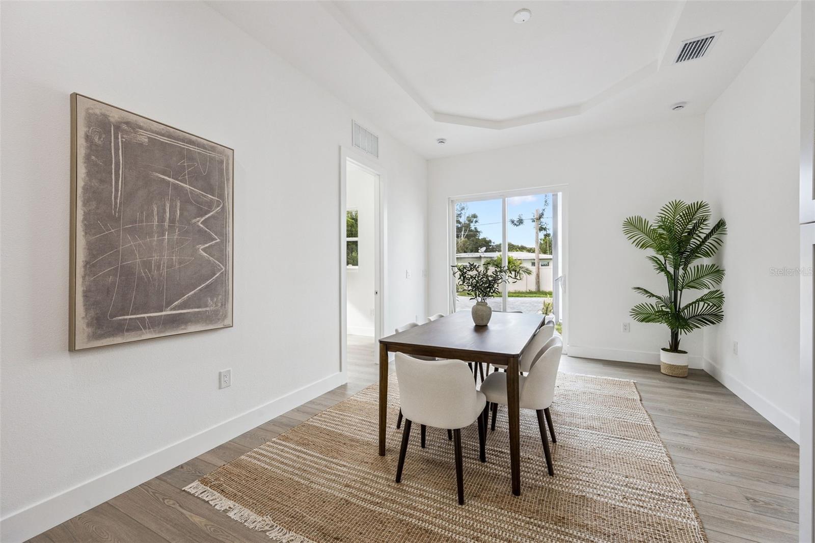 Image 16 of 49 For 3101 Pickfair Street