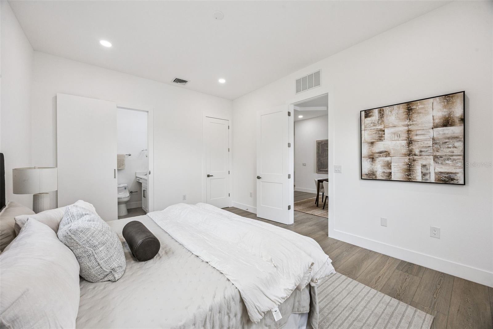 Image 19 of 49 For 3101 Pickfair Street