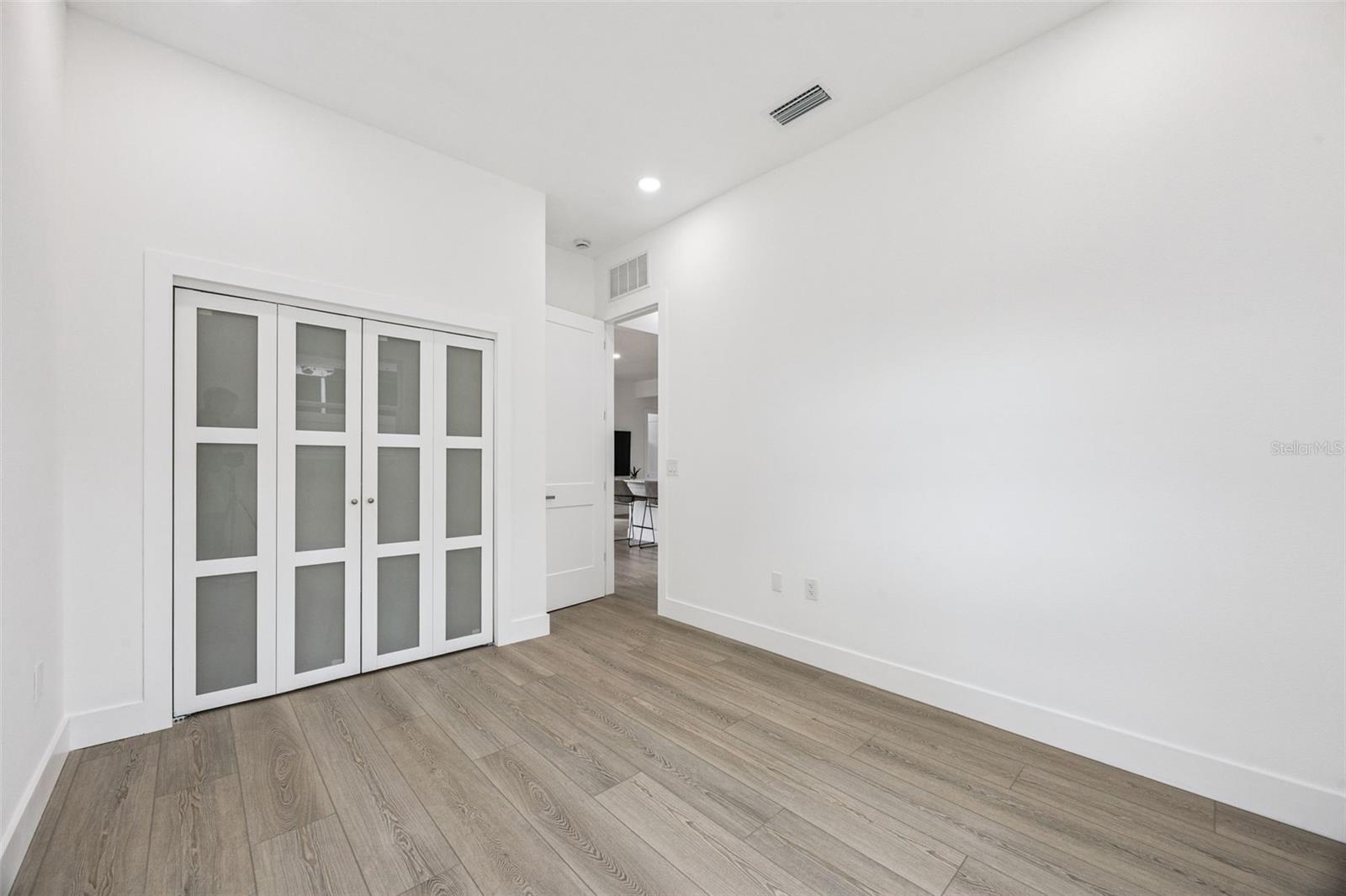 Image 22 of 49 For 3101 Pickfair Street