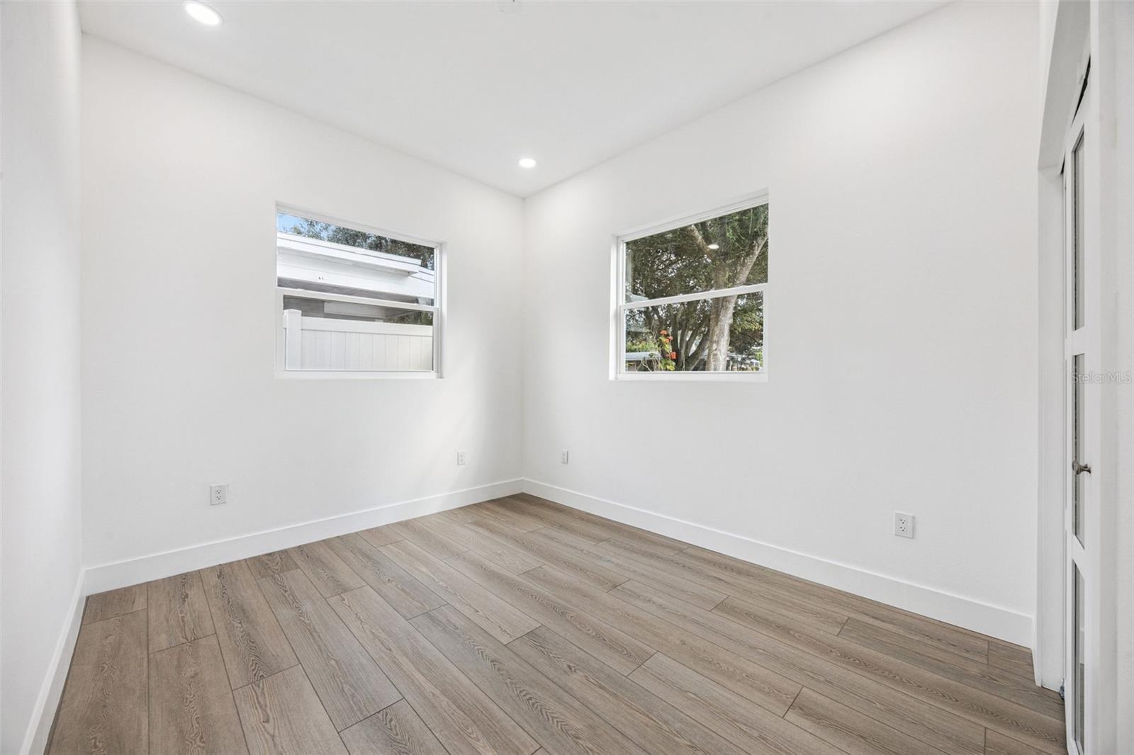 Image 23 of 49 For 3101 Pickfair Street