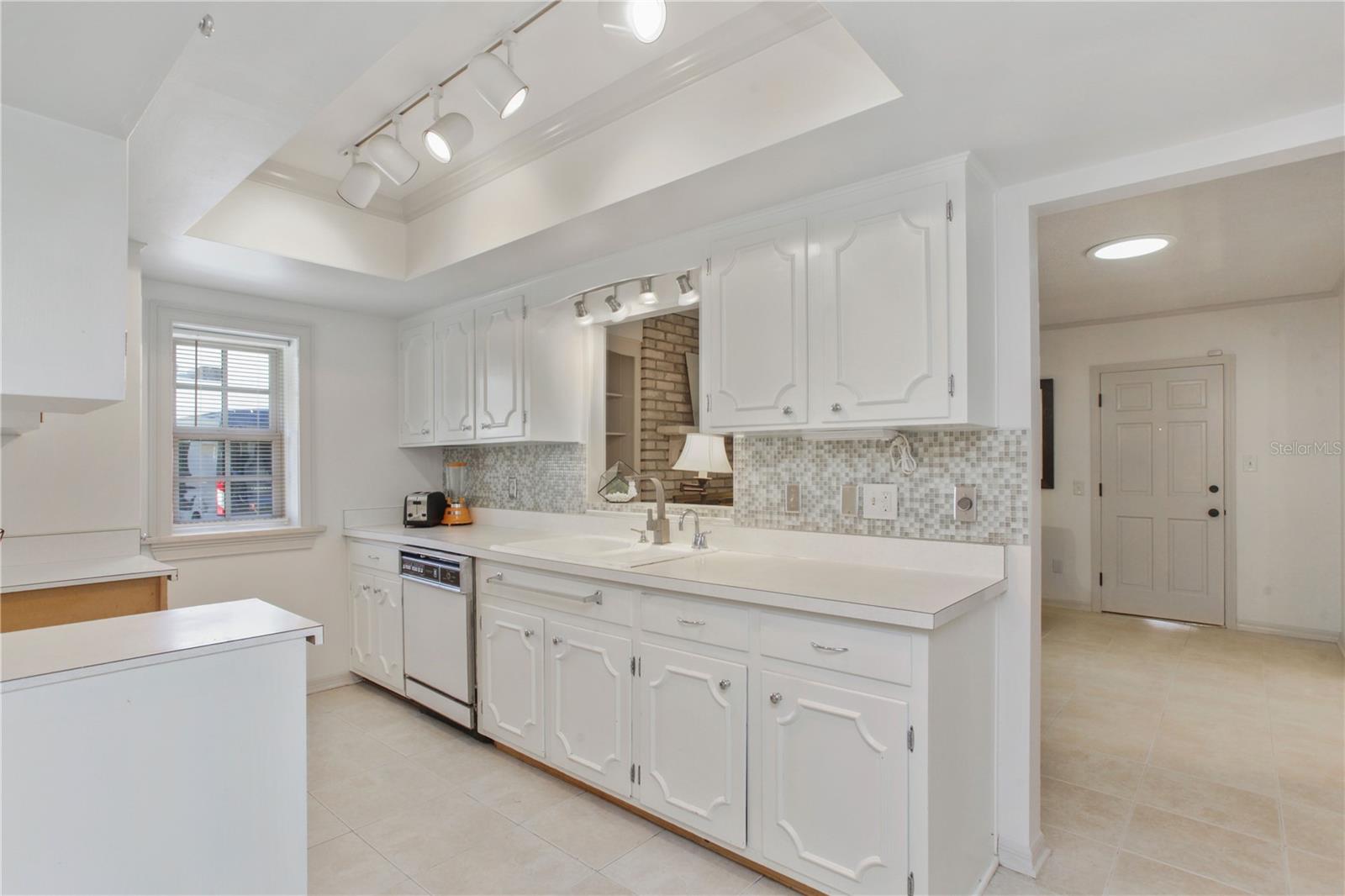 Image 12 of 29 For 2040 Countryside Circle N