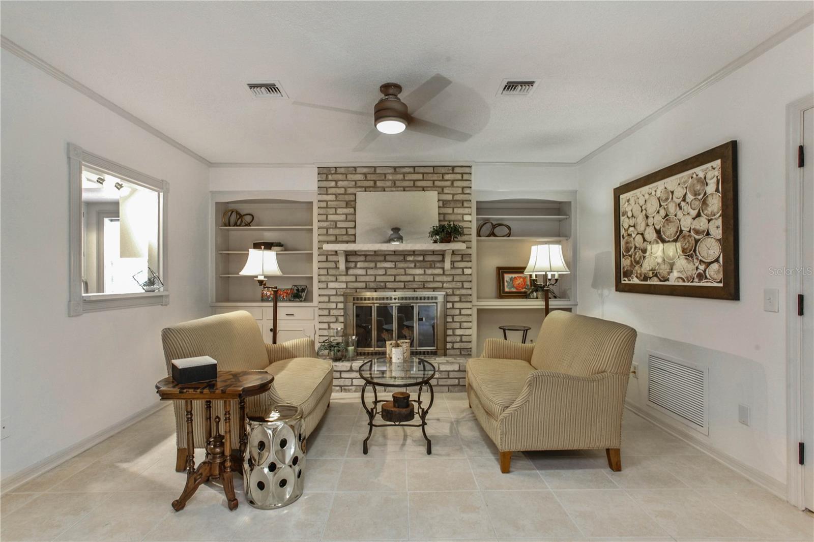 Image 4 of 29 For 2040 Countryside Circle N