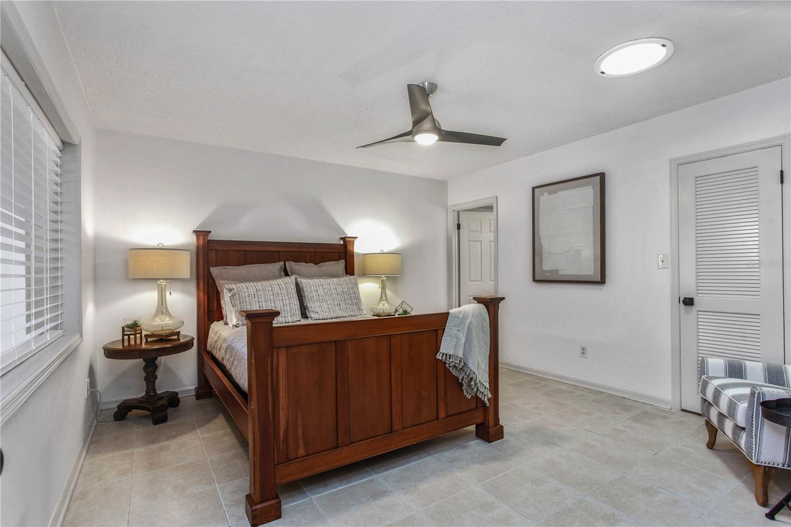 Image 5 of 29 For 2040 Countryside Circle N