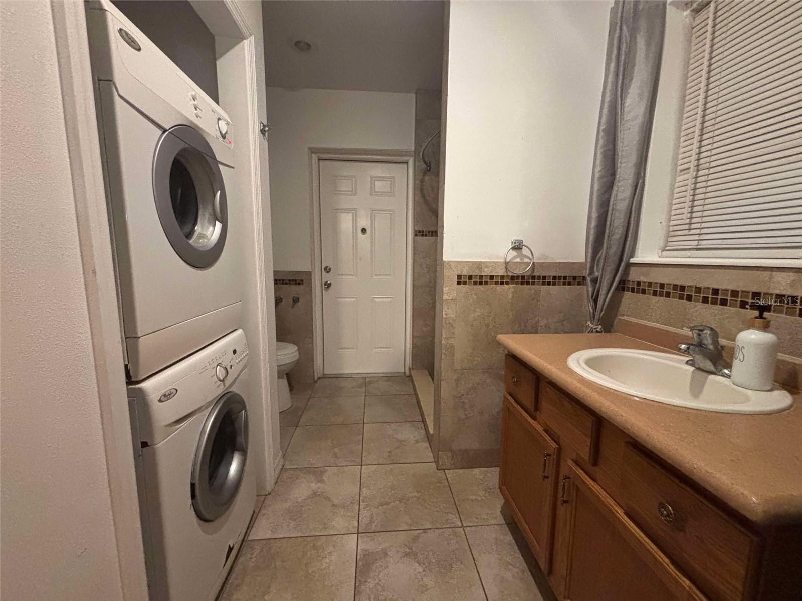 Image 4 of 6 For 1111 Pinar Drive Studio