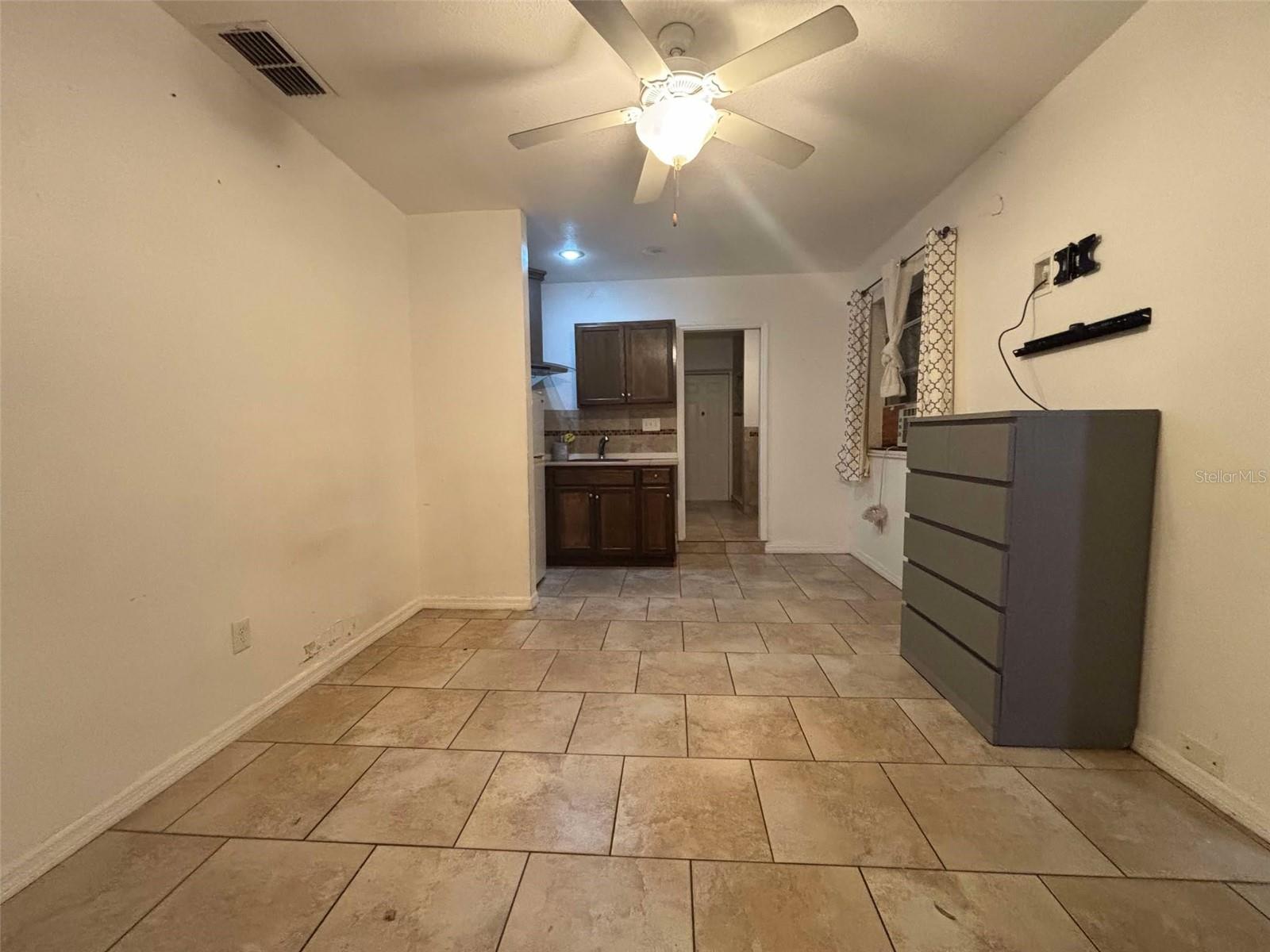 Image 6 of 6 For 1111 Pinar Drive Studio