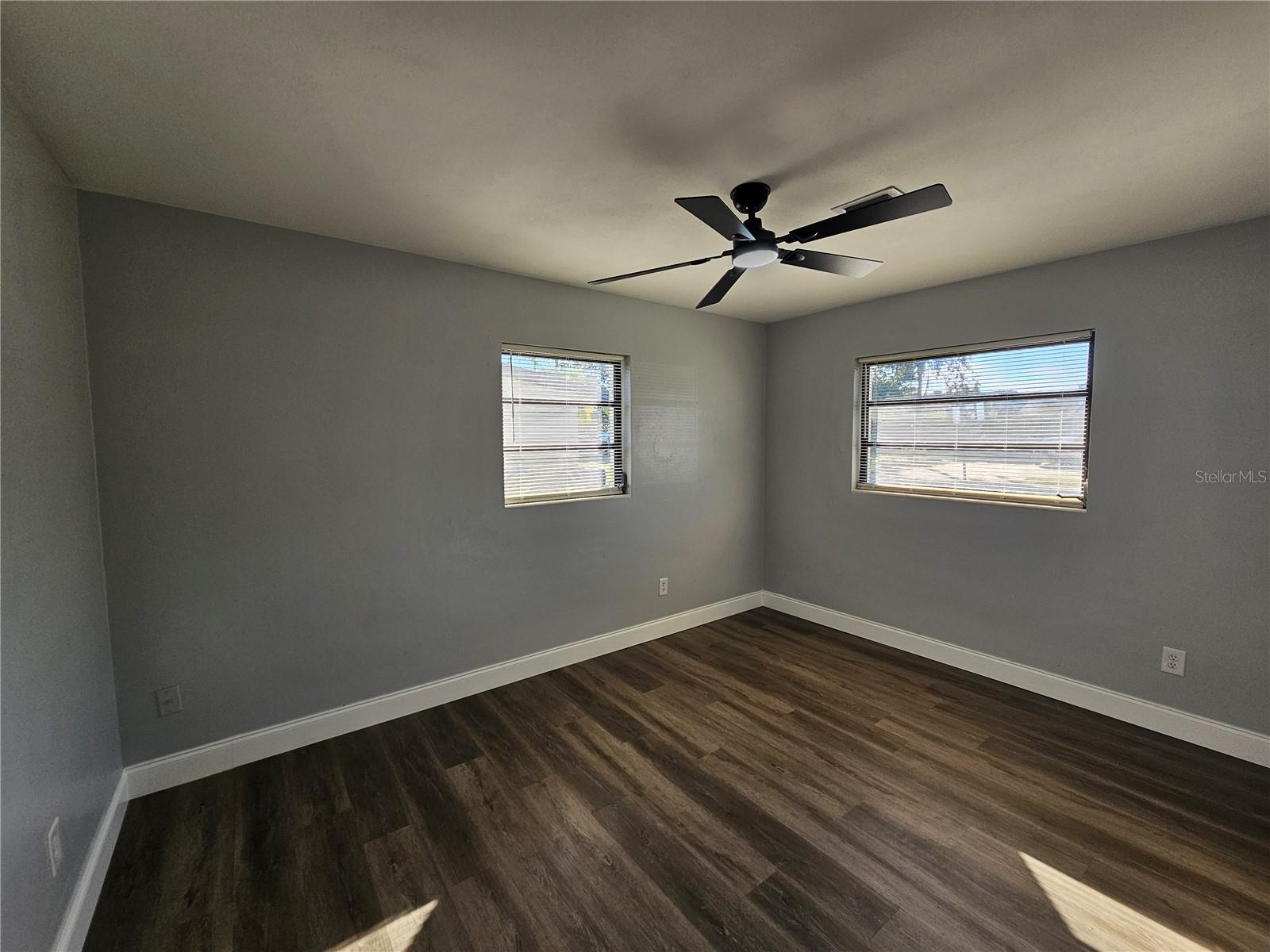 Image 30 of 55 For 1560 Bahama Street