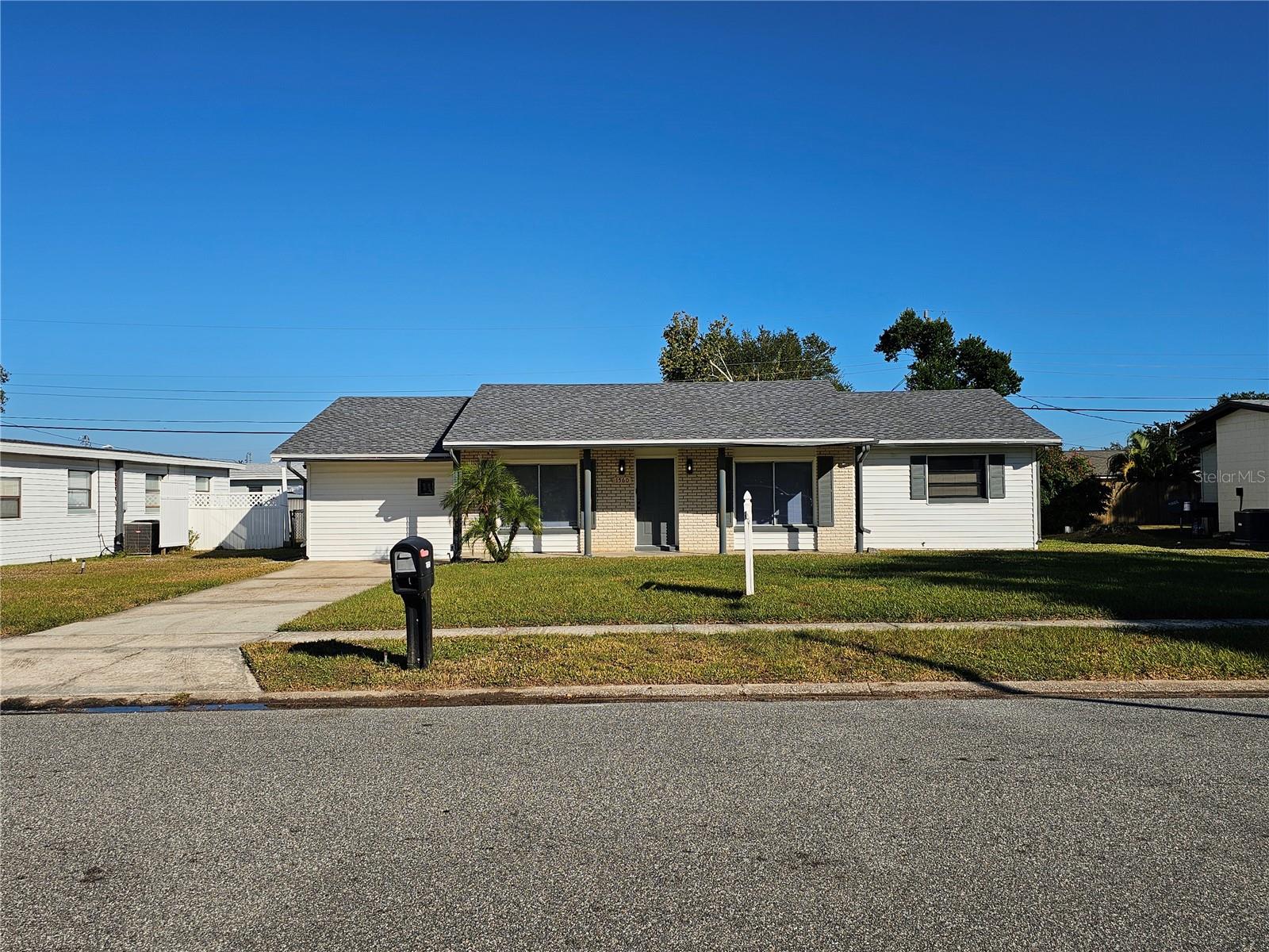 Image 4 of 55 For 1560 Bahama Street