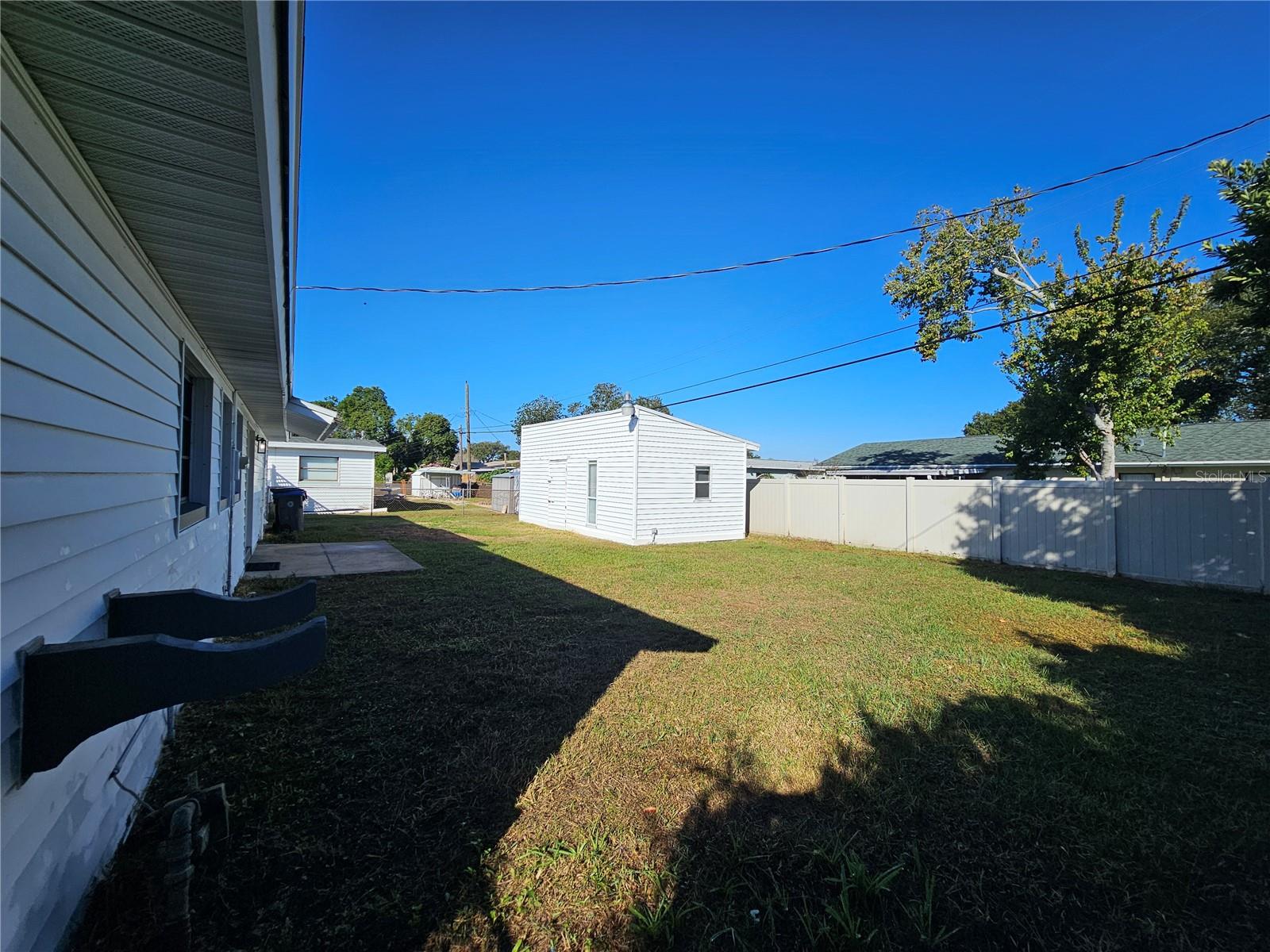 Image 40 of 55 For 1560 Bahama Street