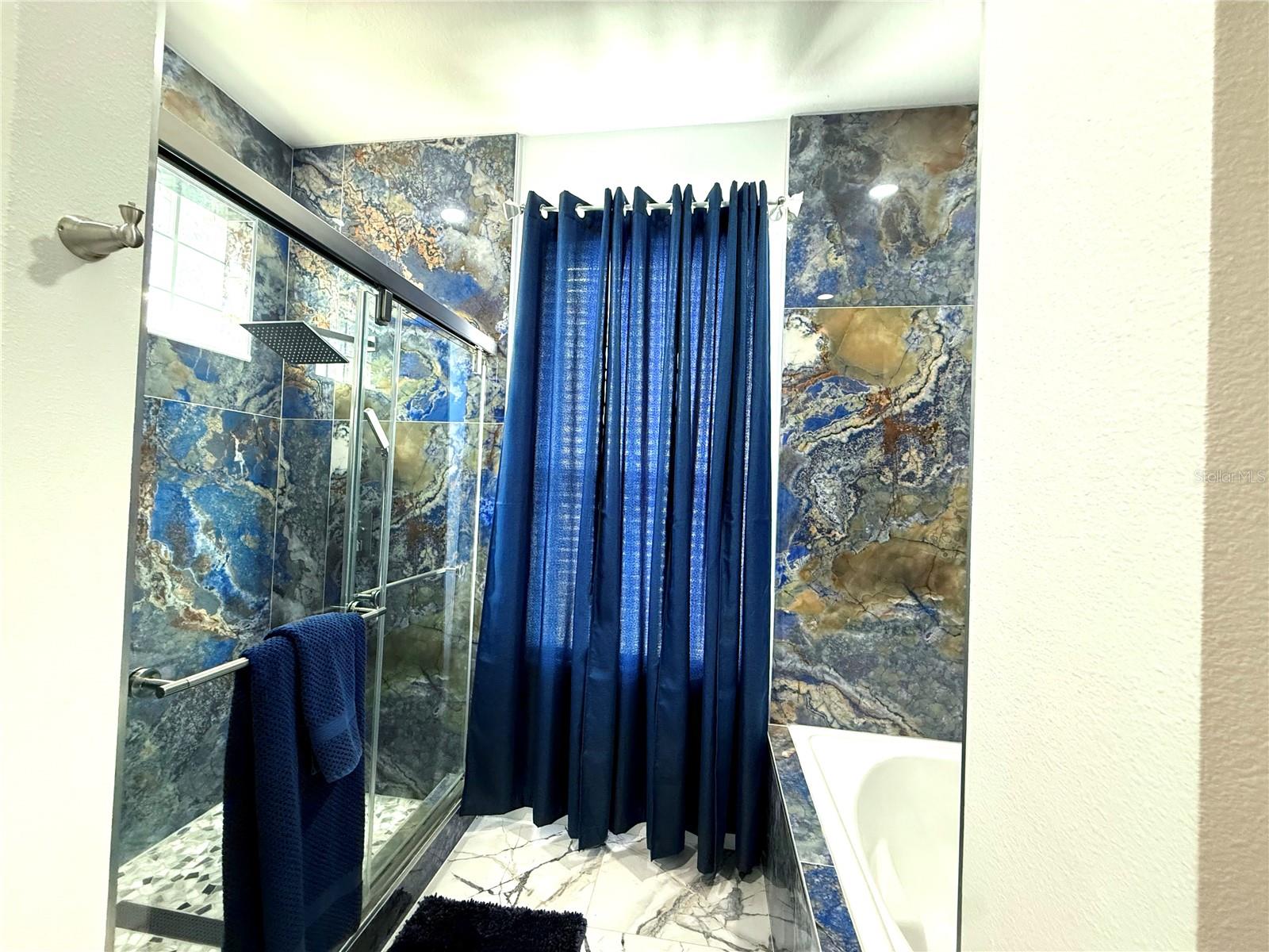 Image 28 of 40 For 8042 King Palm Circle