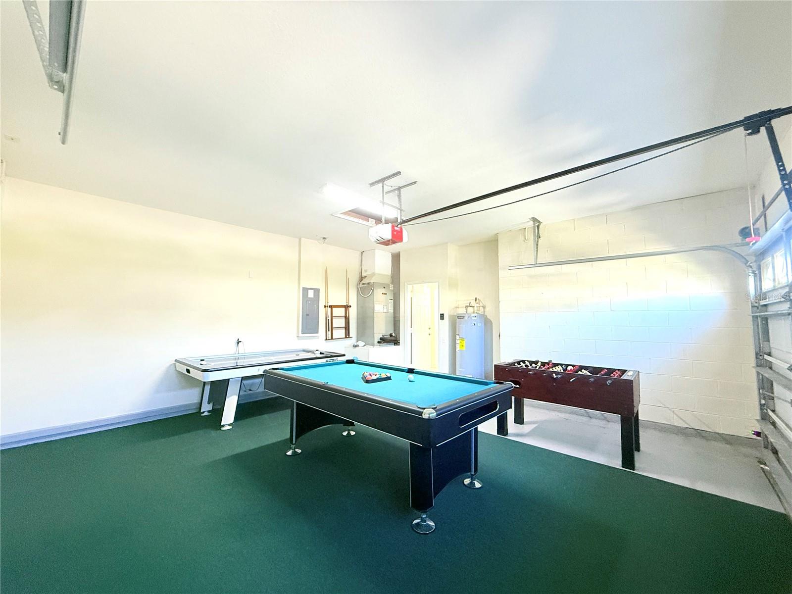 Image 34 of 40 For 8042 King Palm Circle