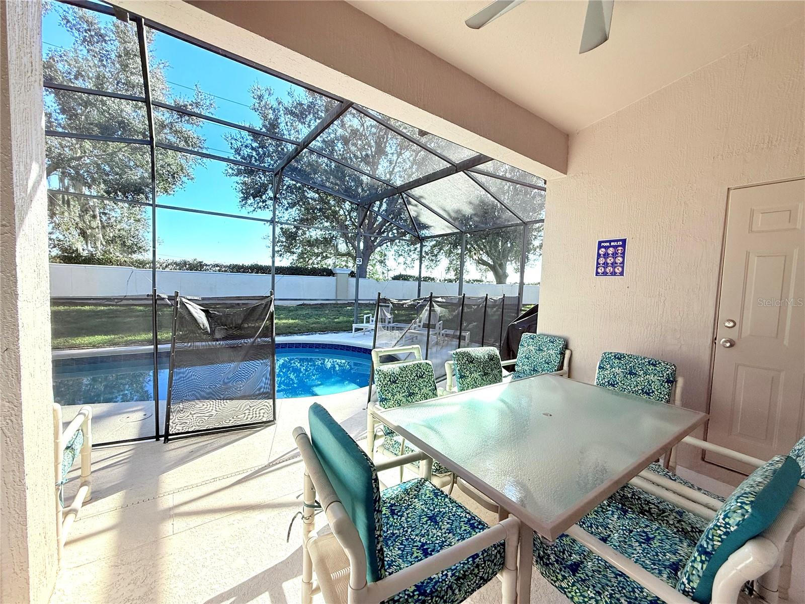 Image 37 of 40 For 8042 King Palm Circle