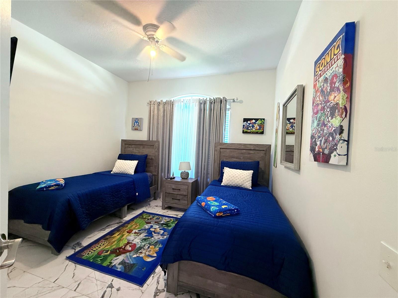 Image 6 of 40 For 8042 King Palm Circle