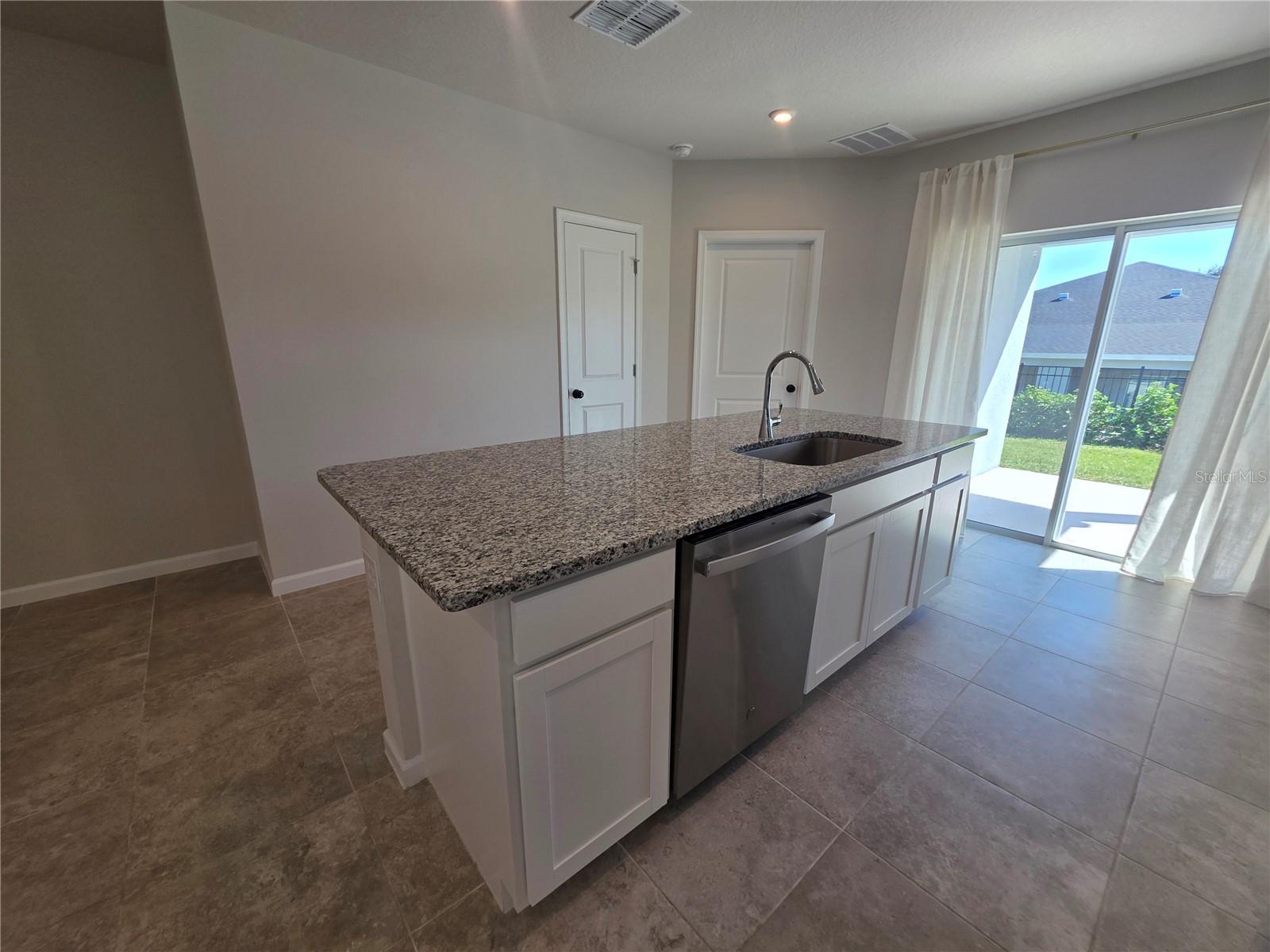 Image 17 of 45 For 1210 Port Blue Way