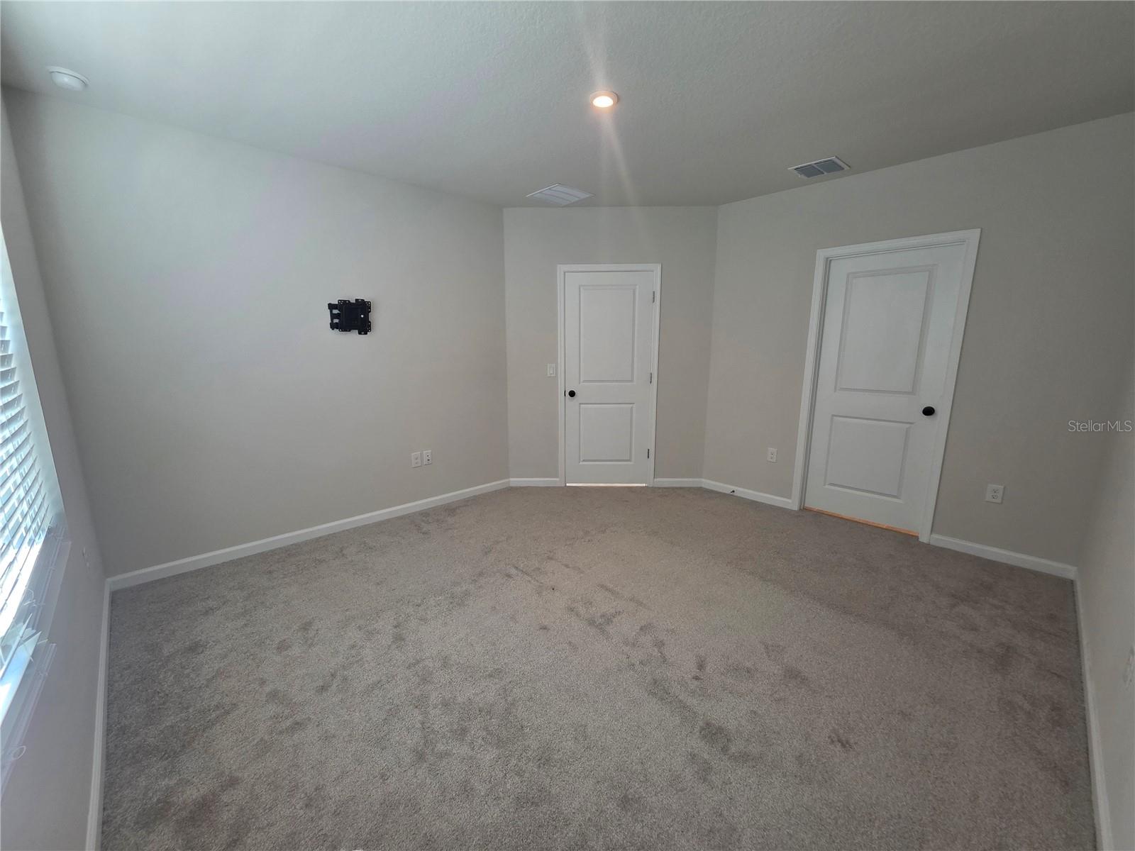 Image 21 of 45 For 1210 Port Blue Way