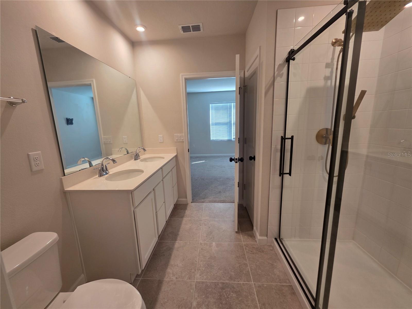 Image 25 of 45 For 1210 Port Blue Way