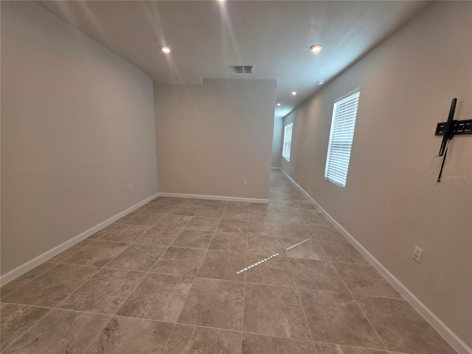 Image 4 of 45 For 1210 Port Blue Way