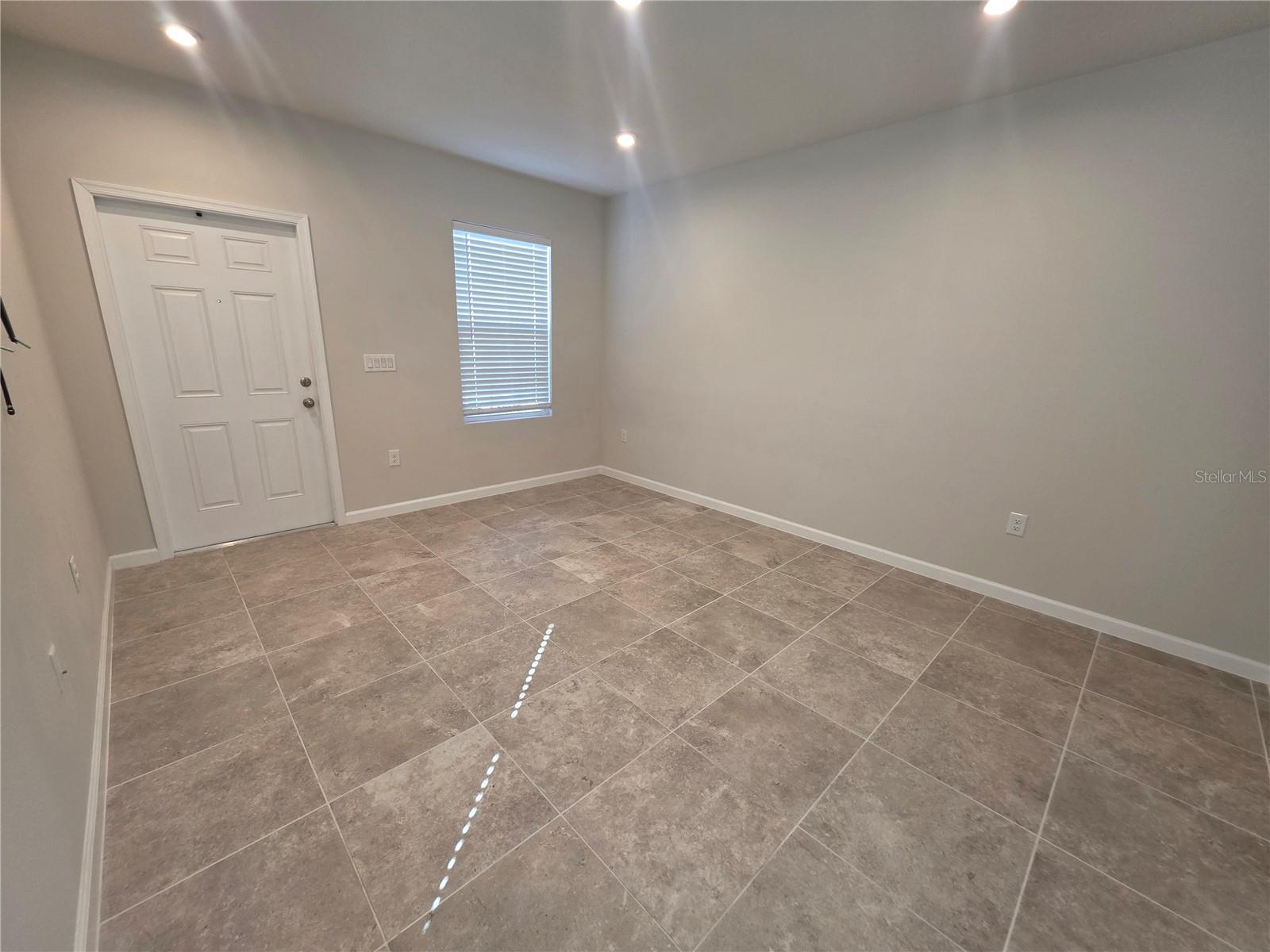 Image 5 of 45 For 1210 Port Blue Way