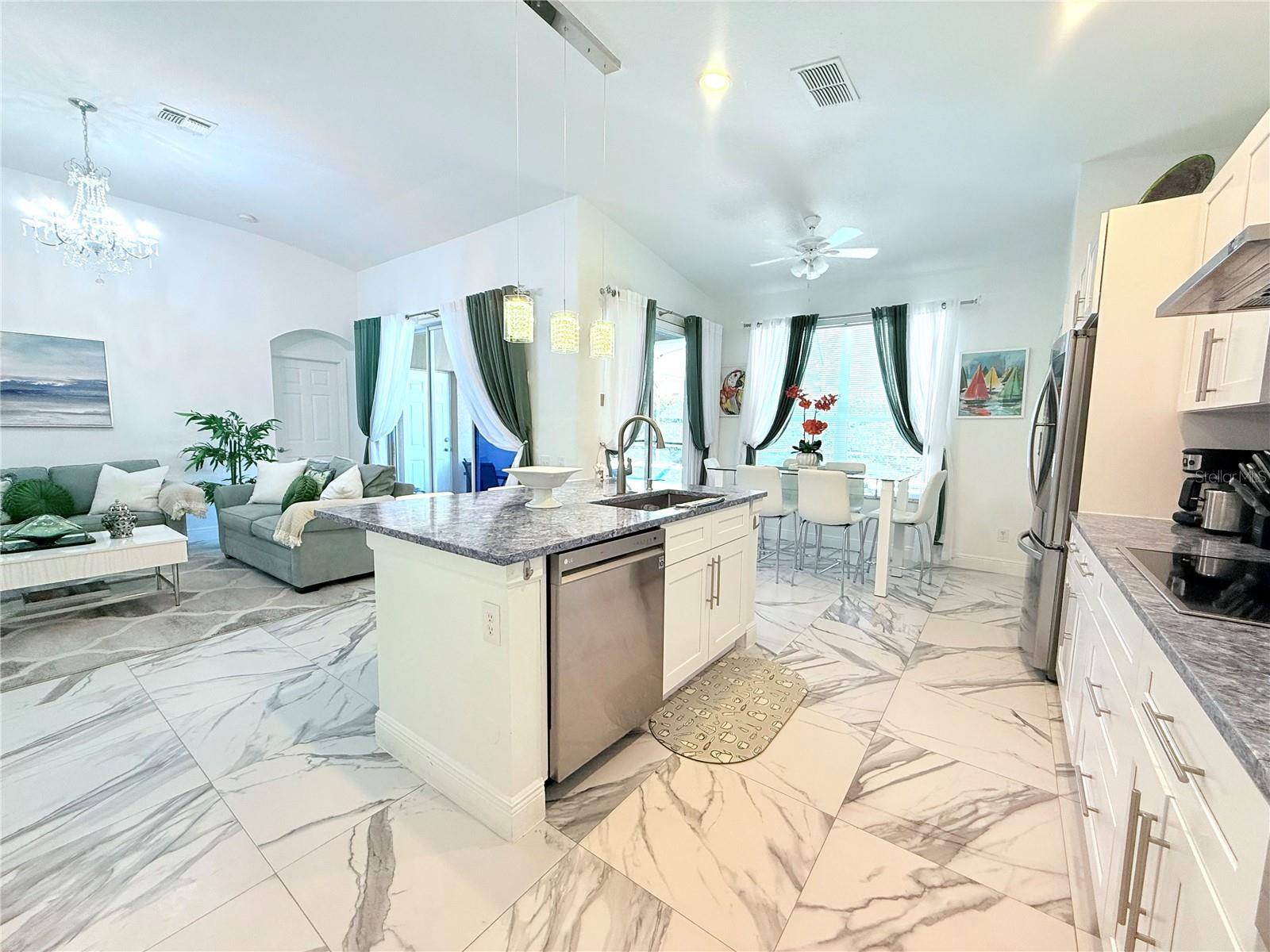 Image 26 of 44 For 8144 Sun Palm Drive