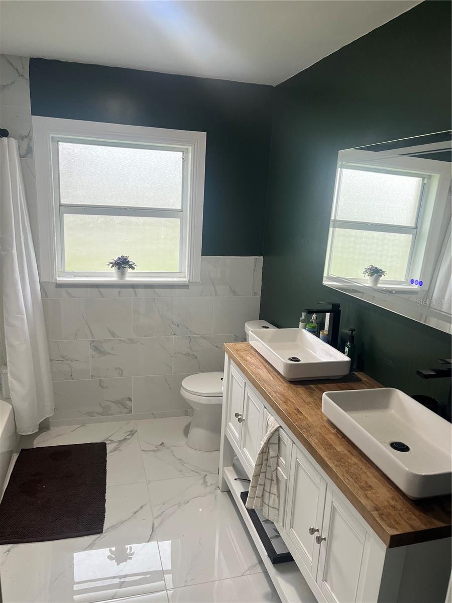 Image 13 of 15 For 12120 Croft Drive