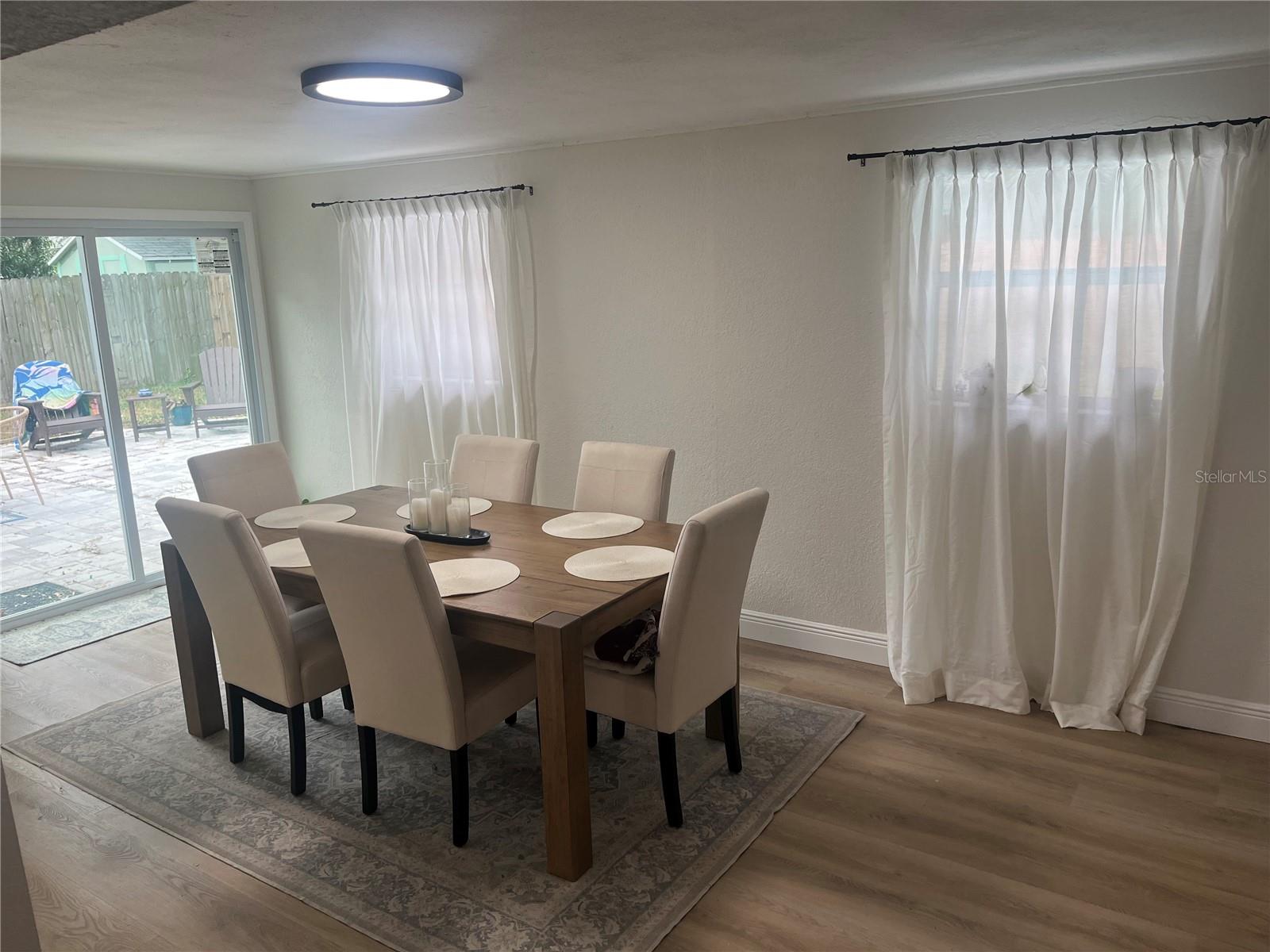 Image 6 of 15 For 12120 Croft Drive