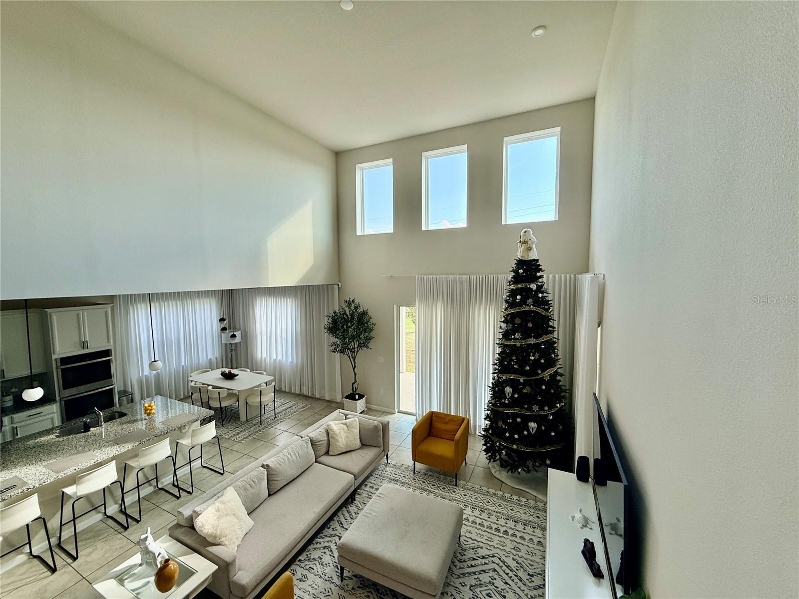 Image 20 of 54 For 13106 Orange Isle Drive