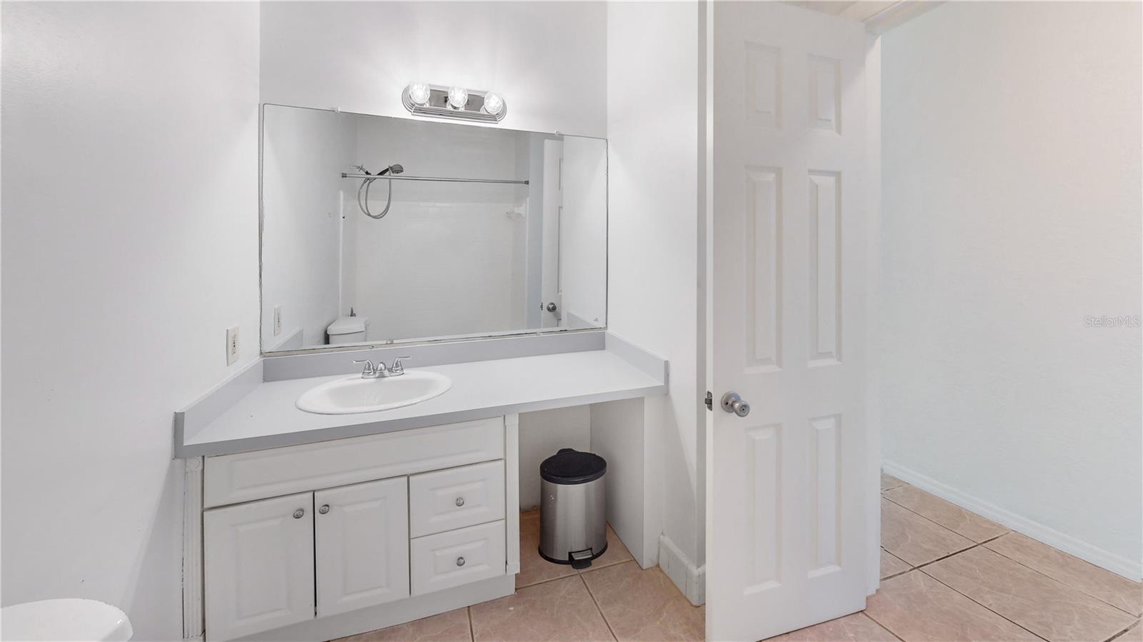 Image 17 of 42 For 1119 Edith Drive