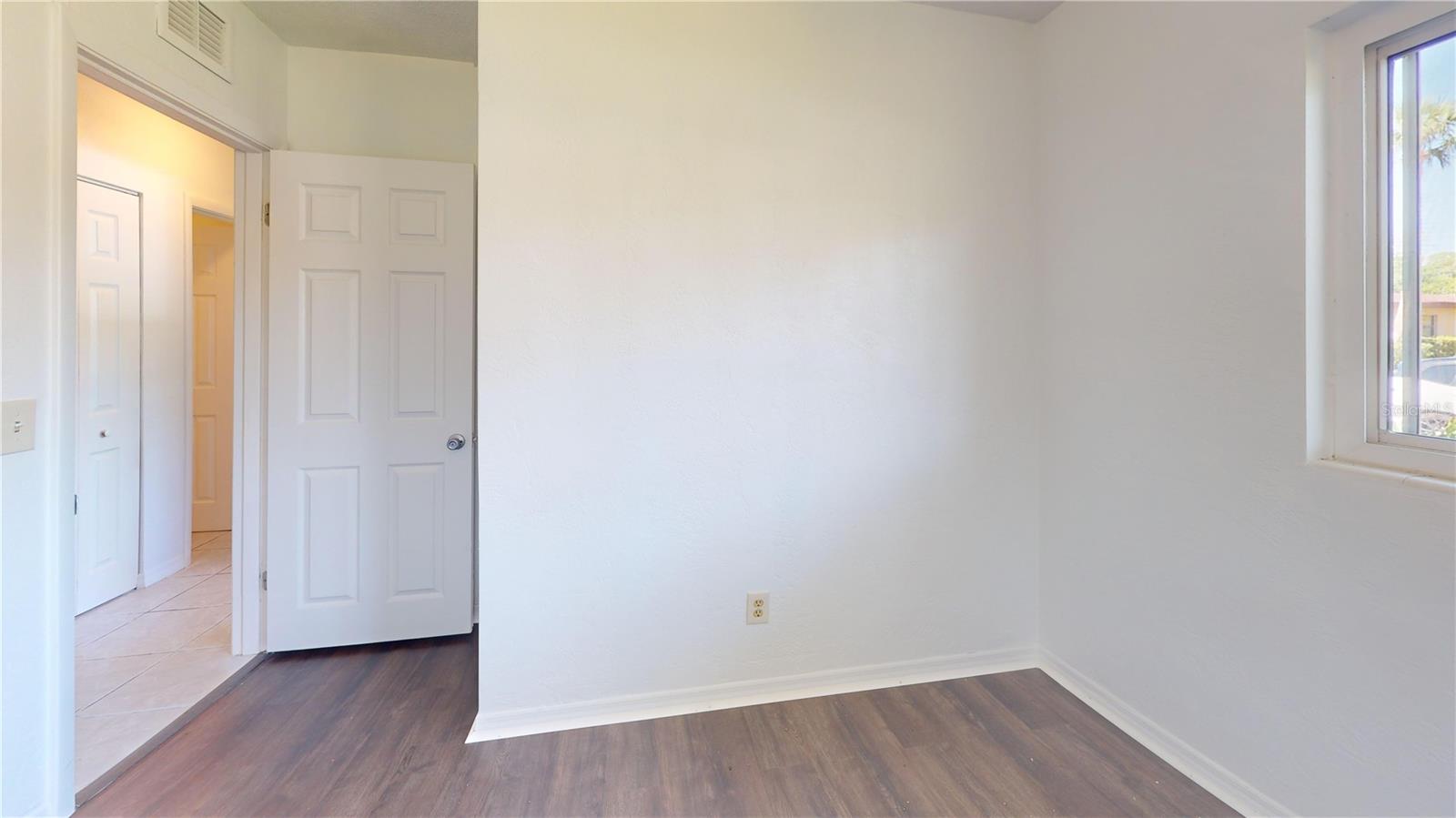 Image 22 of 42 For 1119 Edith Drive