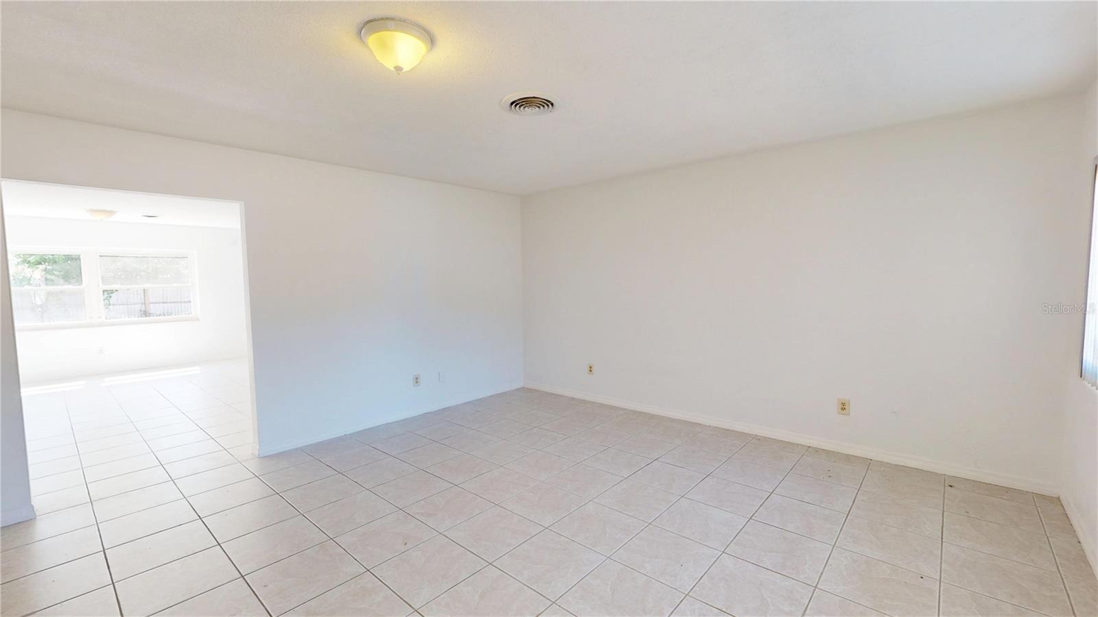 Image 4 of 42 For 1119 Edith Drive