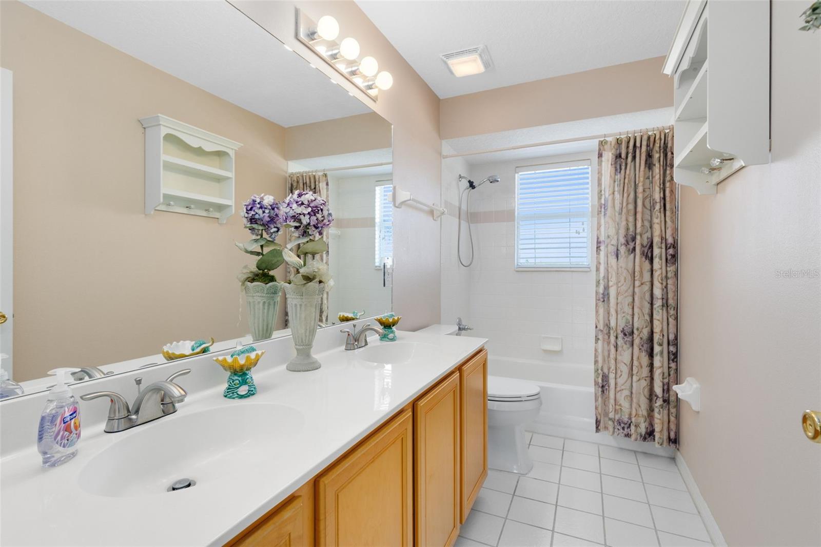 Image 21 of 32 For 315 Isle Of Sky Circle