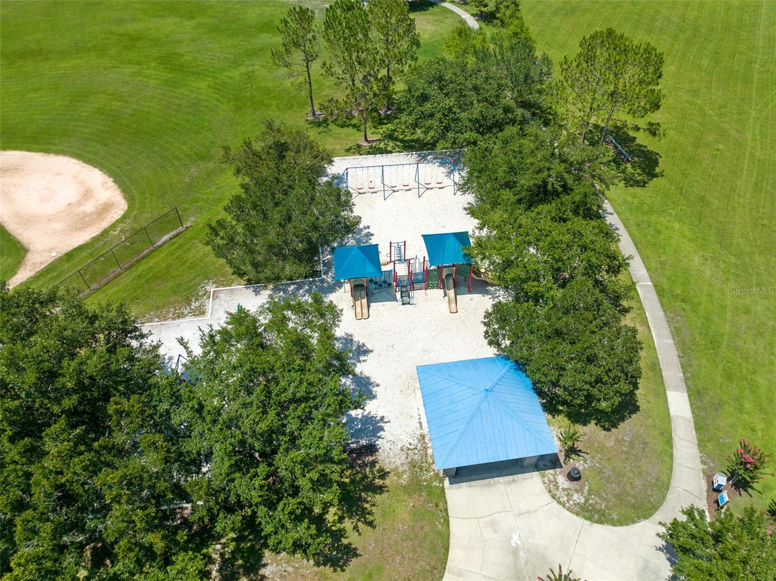 Image 28 of 32 For 315 Isle Of Sky Circle