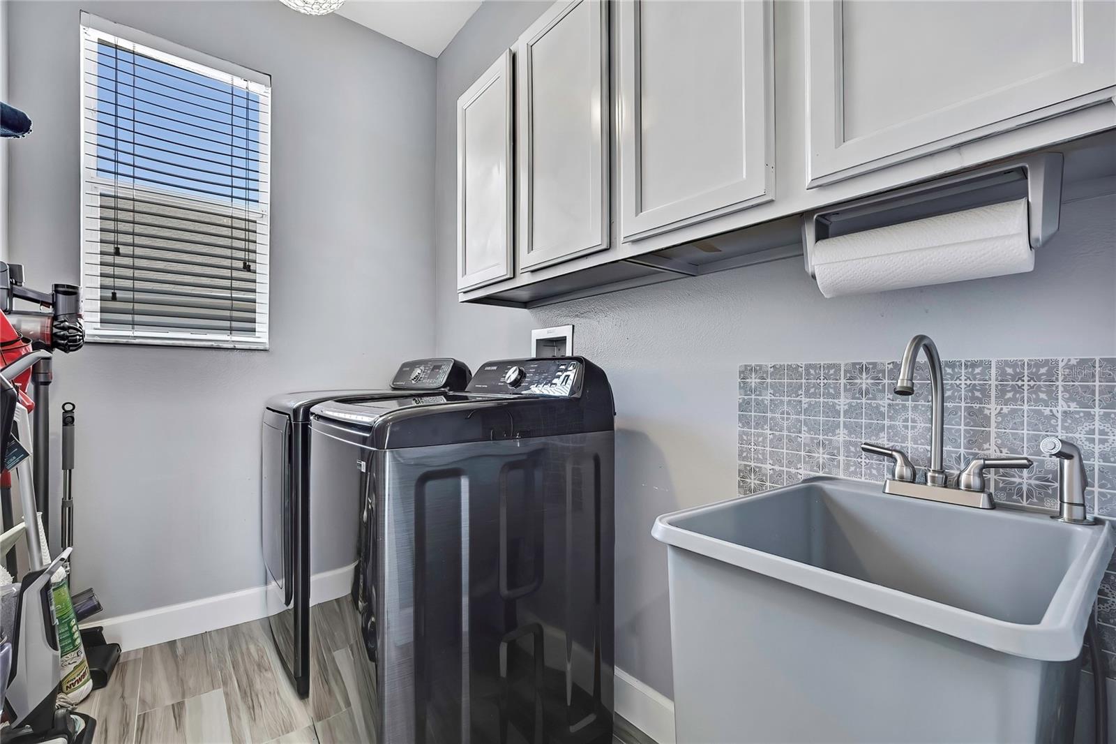 Image 19 of 59 For 4213 Canongate Court