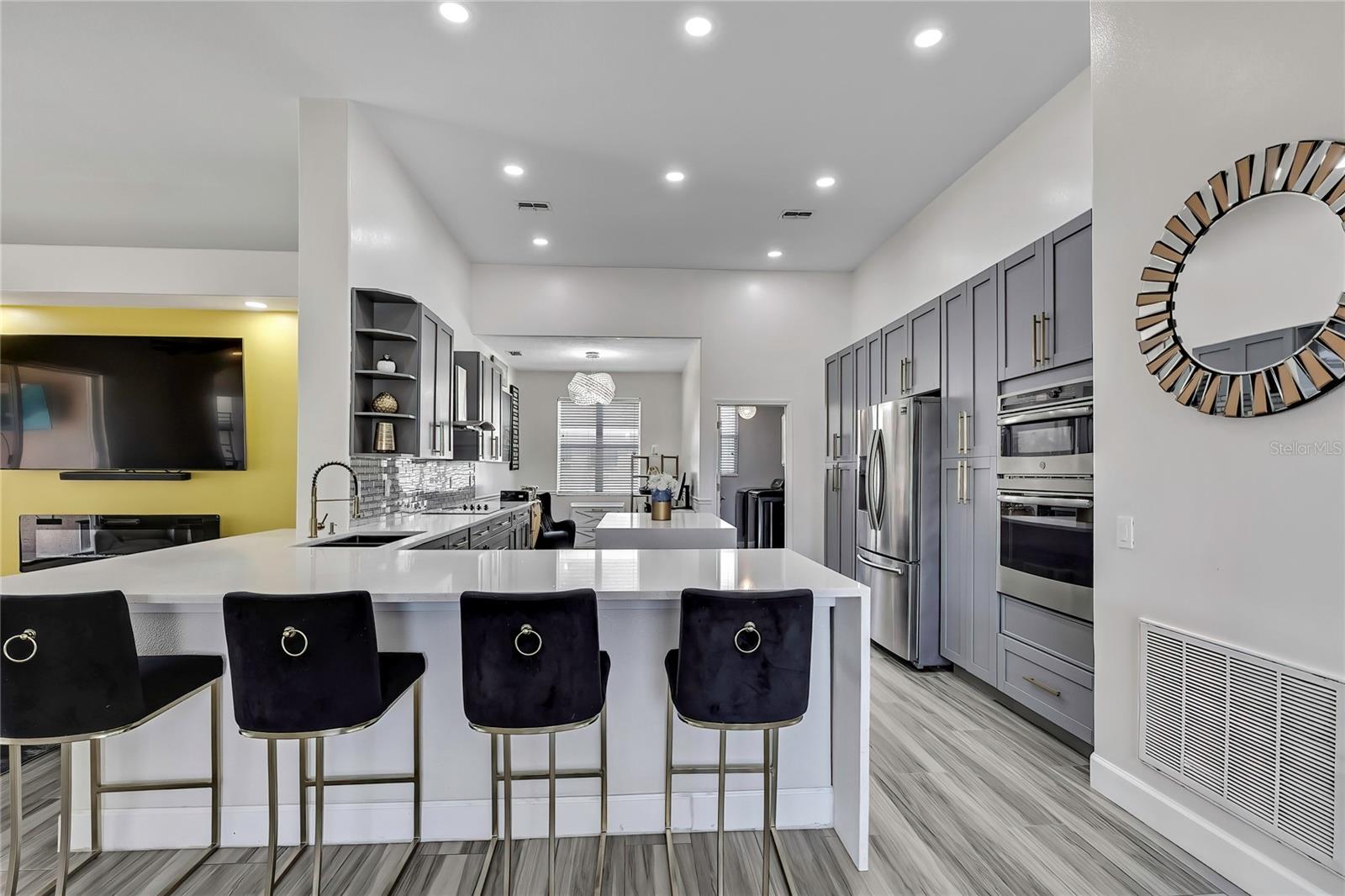 Image 4 of 59 For 4213 Canongate Court