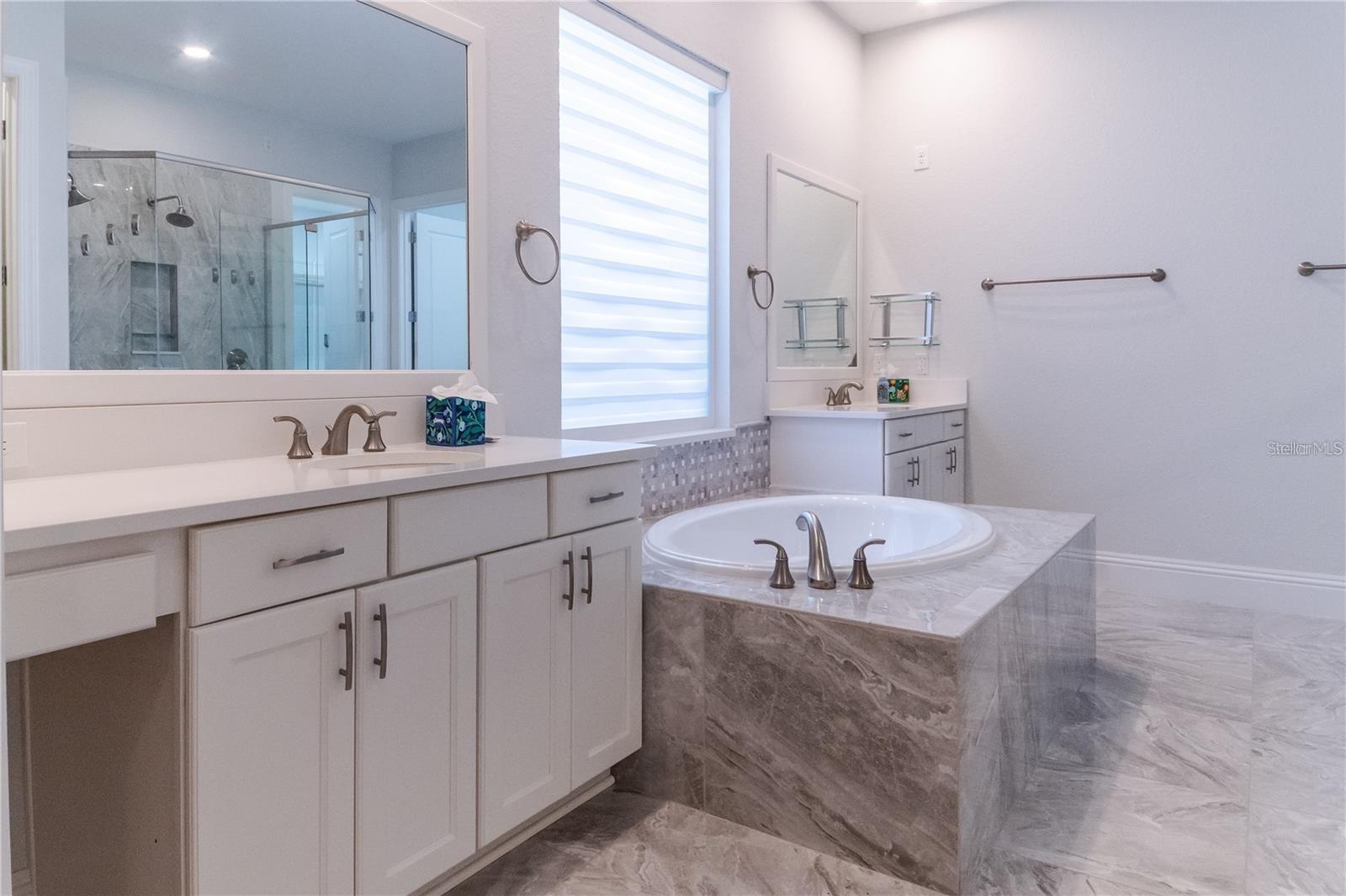 Image 26 of 69 For 13125 Casabella Drive