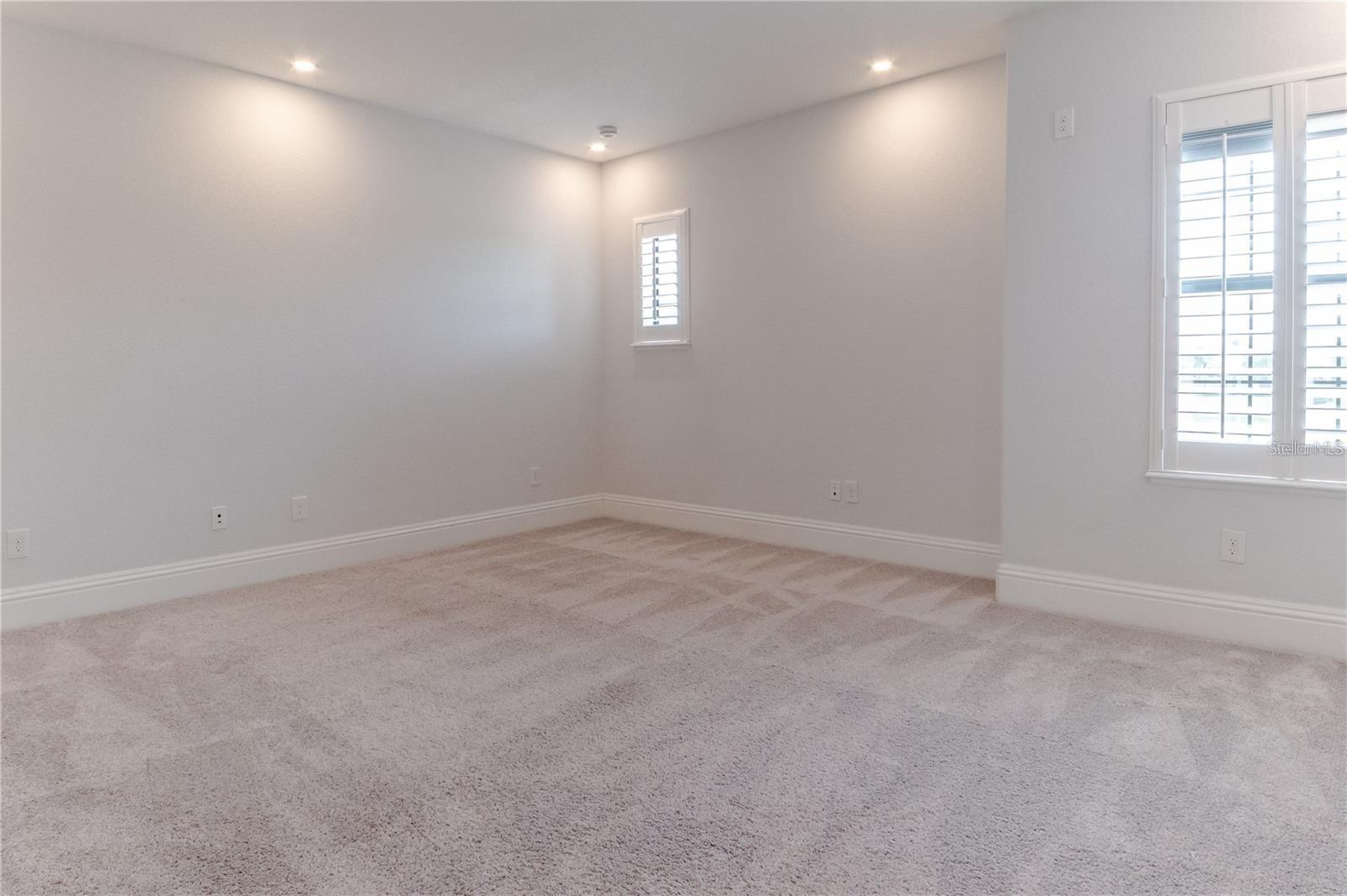 Image 32 of 69 For 13125 Casabella Drive