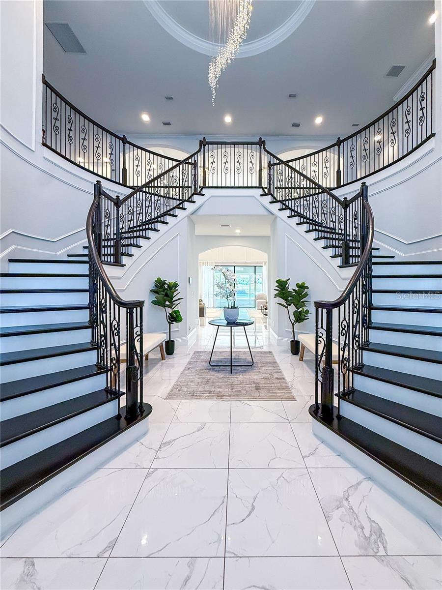 Image 5 of 69 For 13125 Casabella Drive