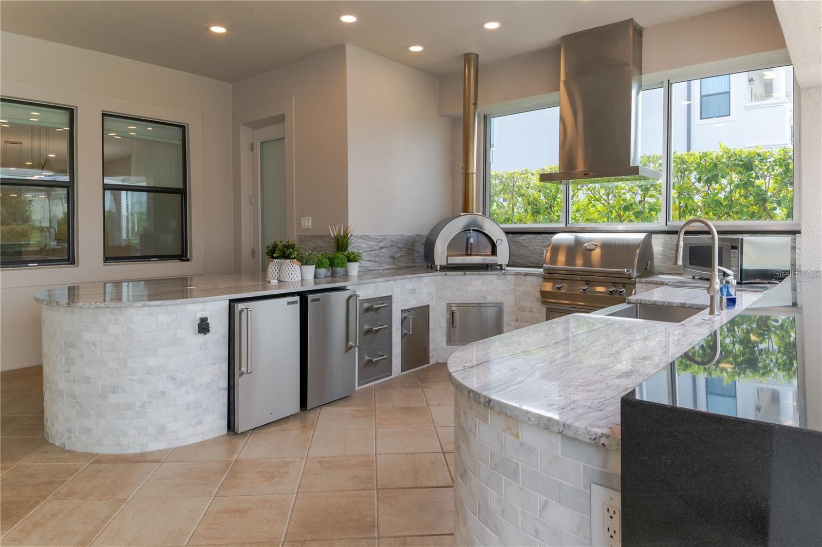 Image 50 of 69 For 13125 Casabella Drive