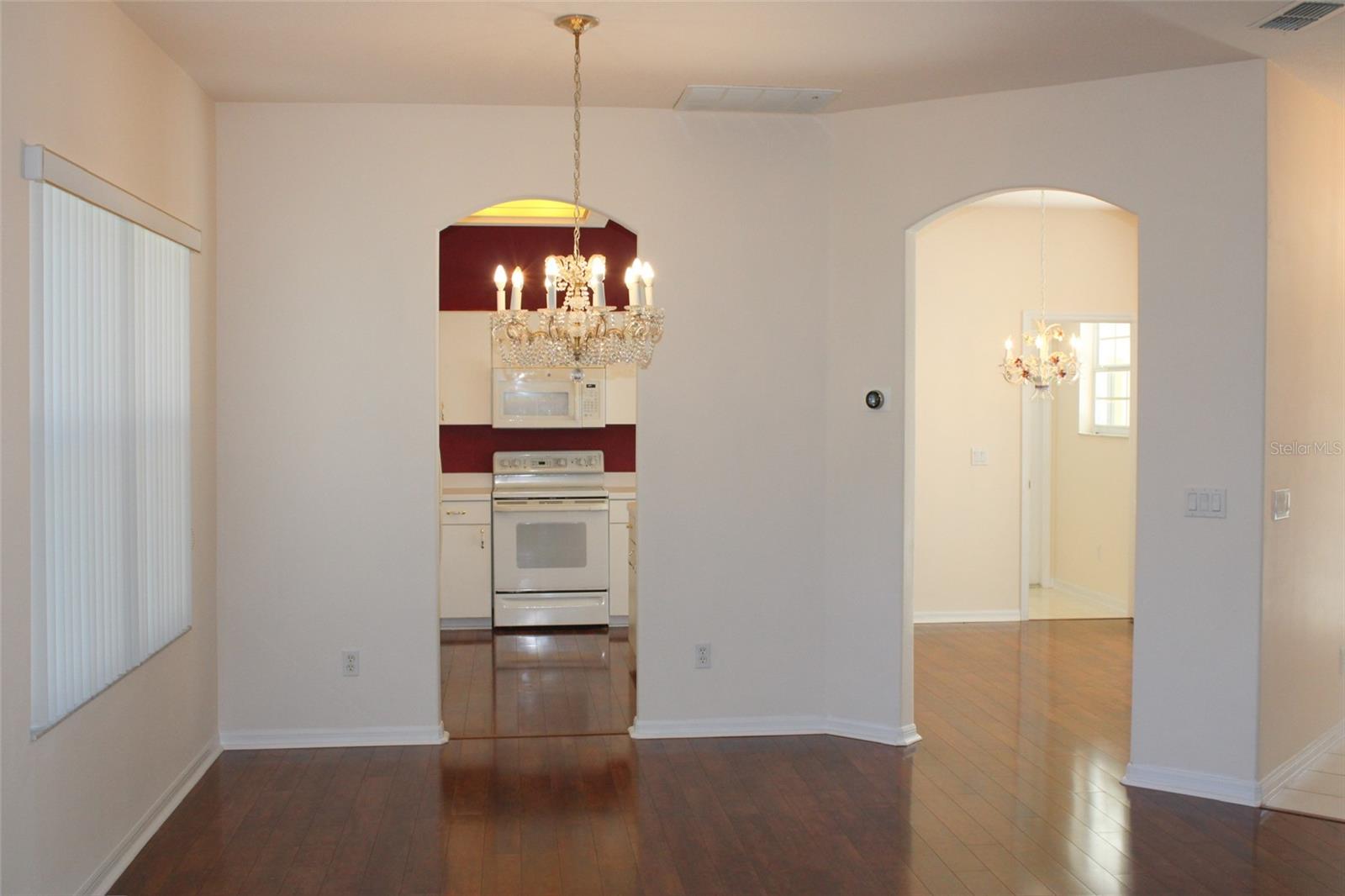 Image 7 of 47 For 4202 Kingsley Street