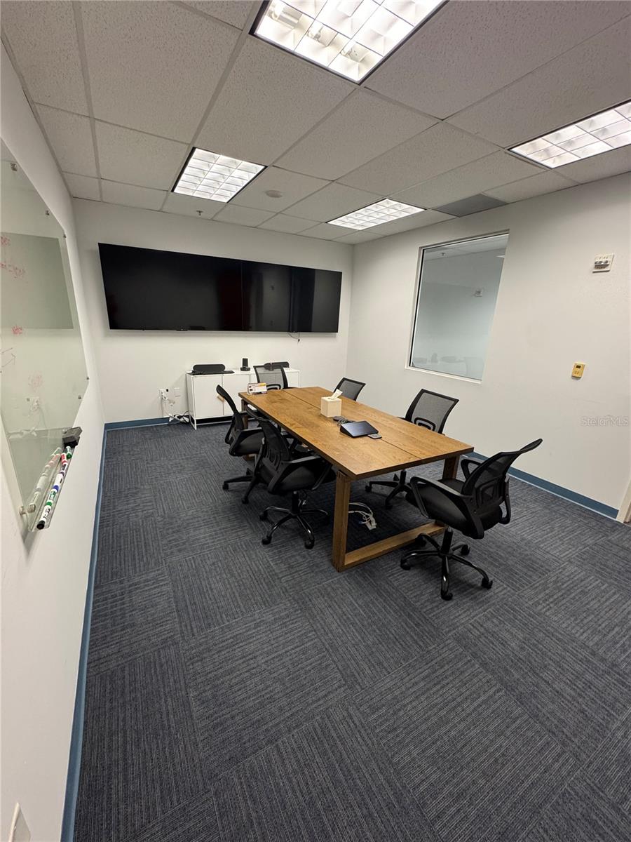 Image 18 of 36 For 6675 Westwood Boulevard 330