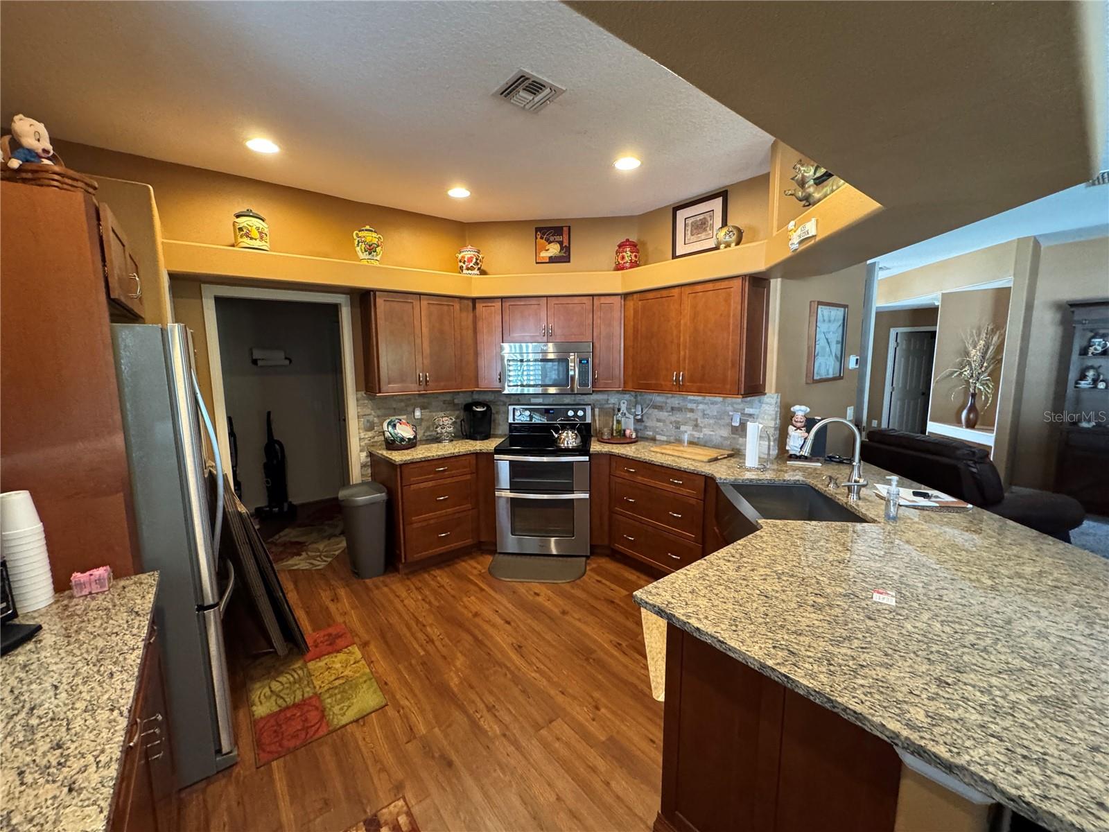 Image 18 of 27 For 15598 11th Terrace Road