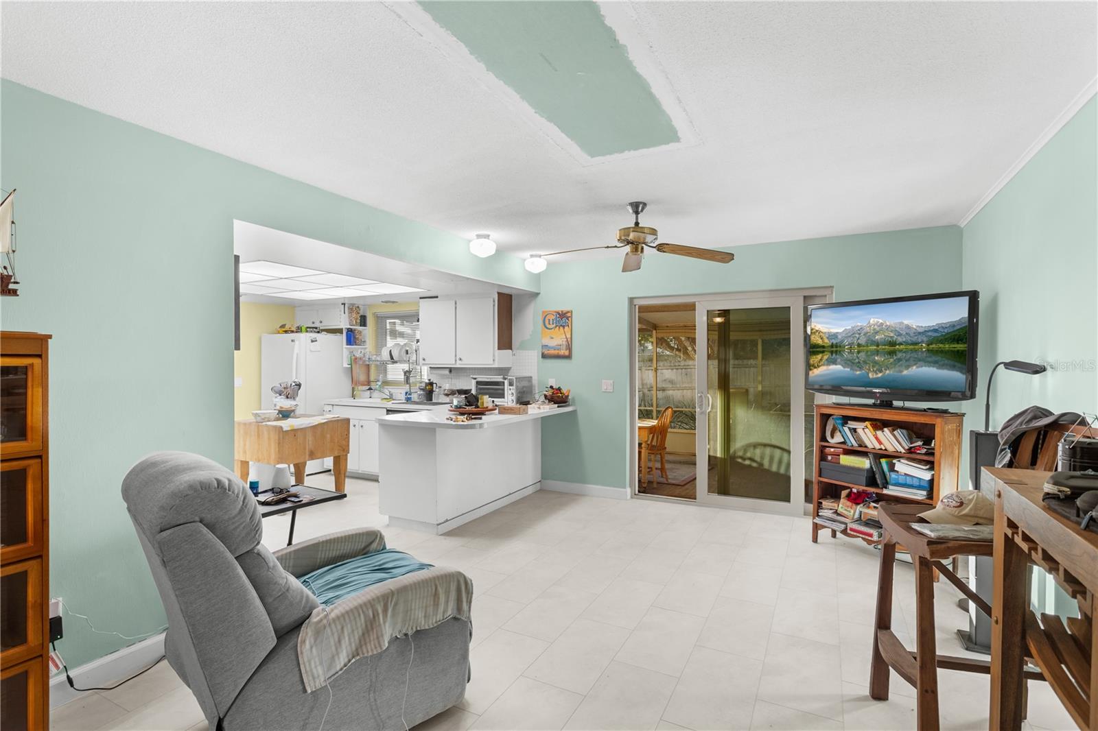 Image 6 of 22 For 2743 Merrie Oaks Road