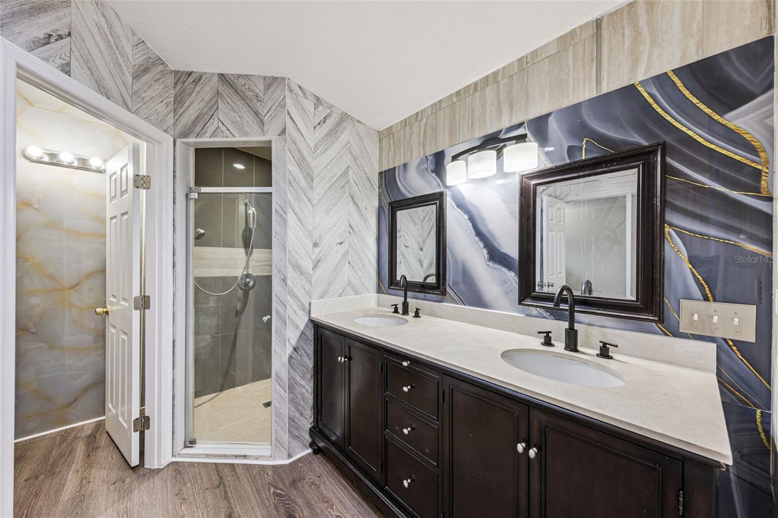 Image 12 of 26 For 219 Bennett Street